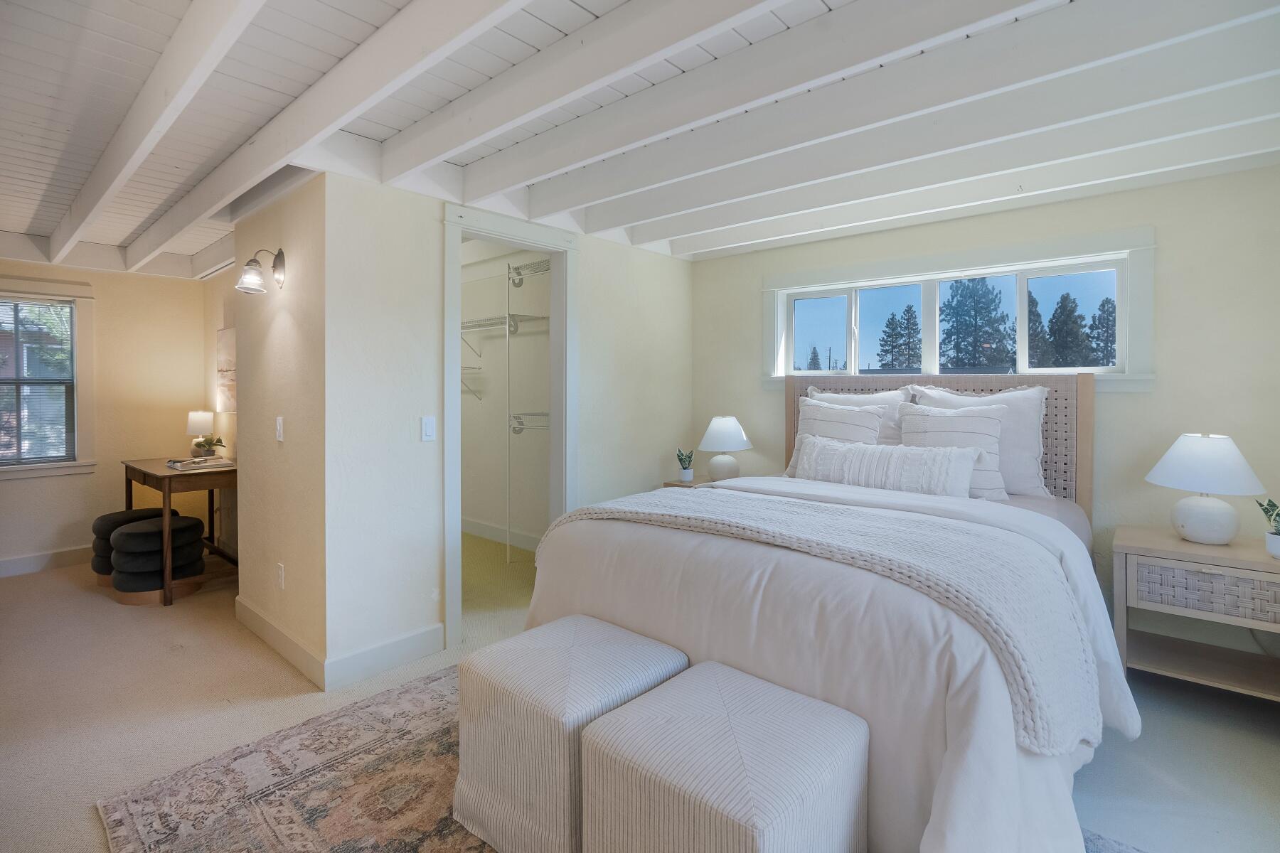 1940 NW Monterey Pines Drive, UNIT 12