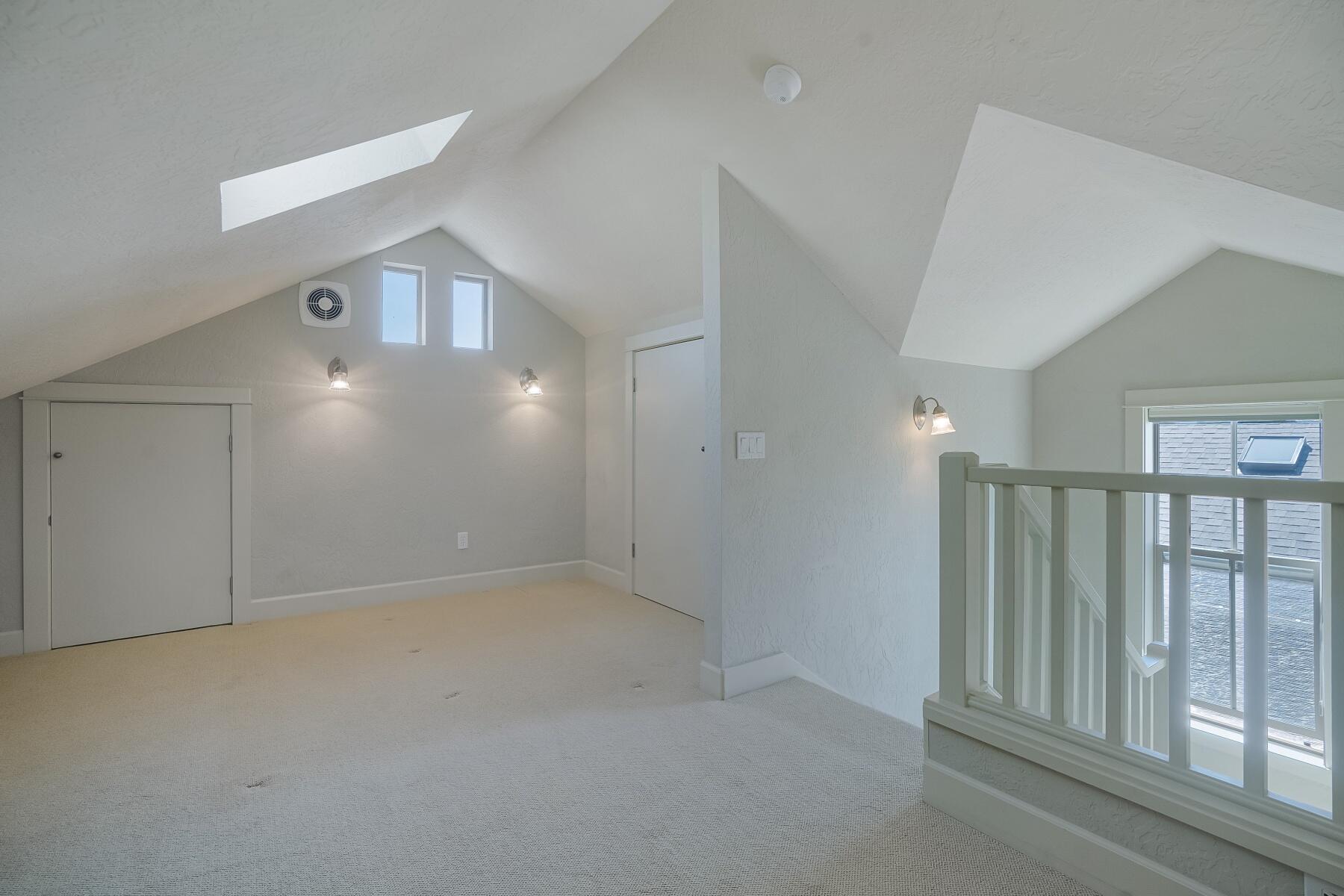 1940 NW Monterey Pines Drive, UNIT 12