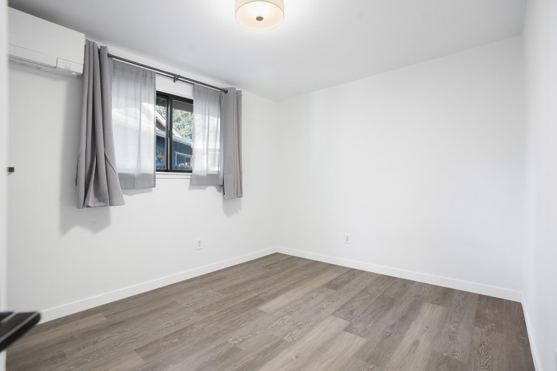 1613 NW Ithaca Avenue