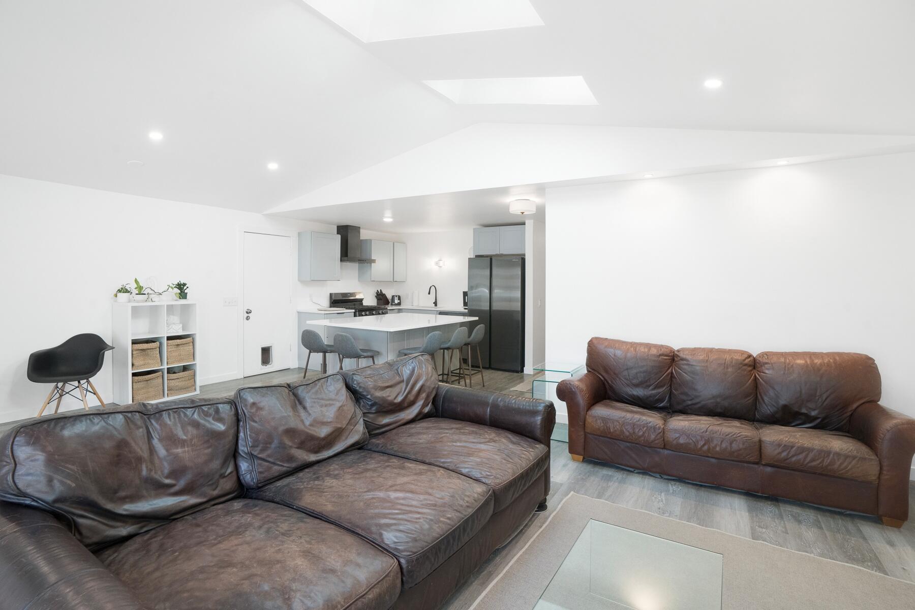 1613 NW Ithaca Avenue