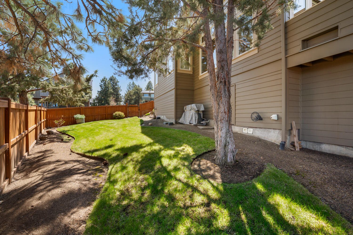 1222 NW Constellation Drive