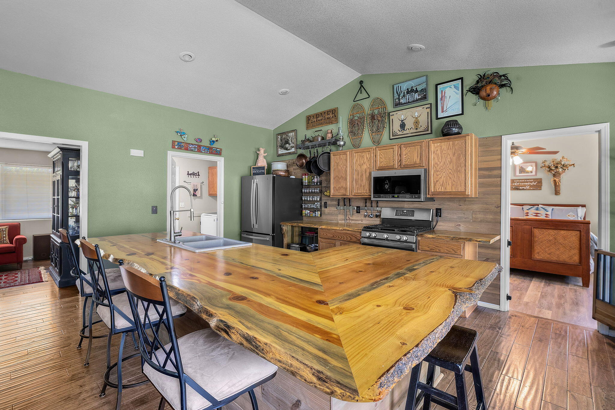 15670 Sunrise Boulevard