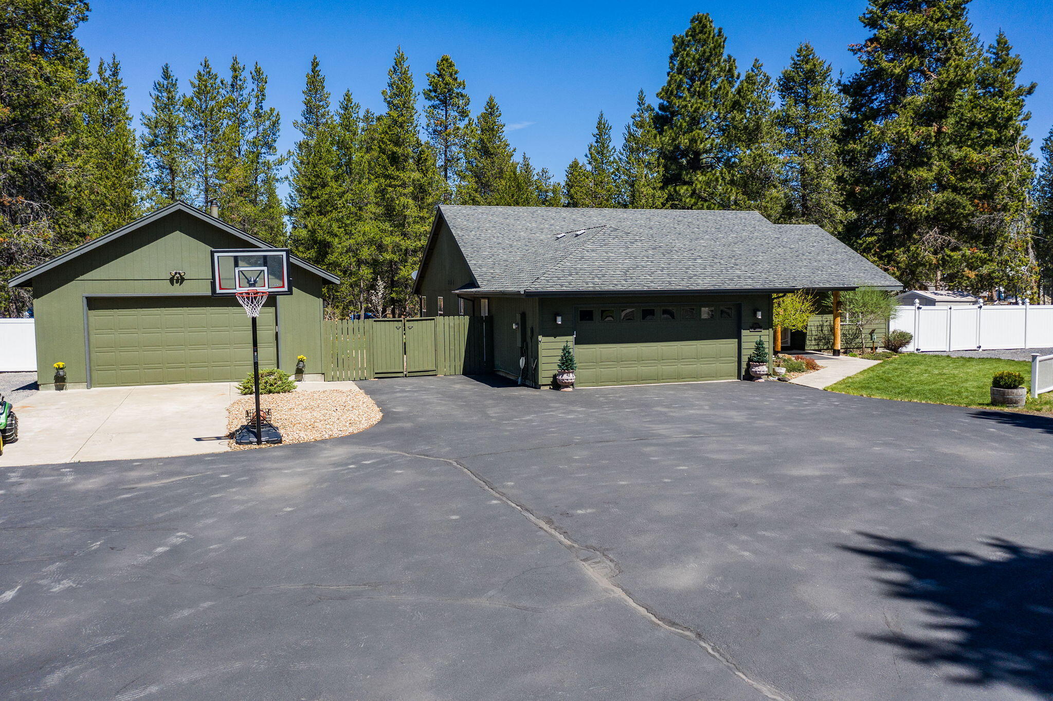 15670 Sunrise Boulevard