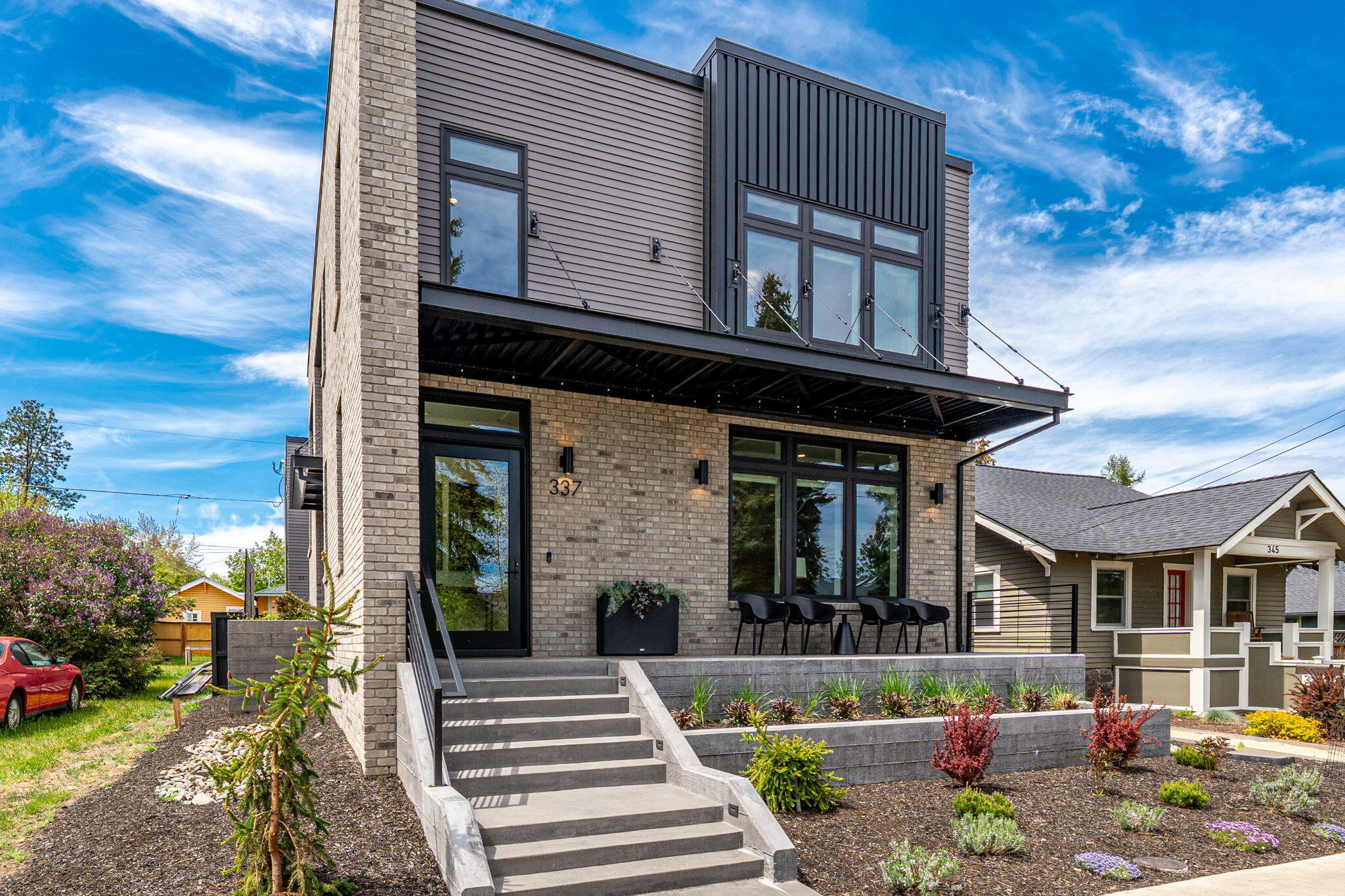 337 NW Columbia Street, 1 & 2