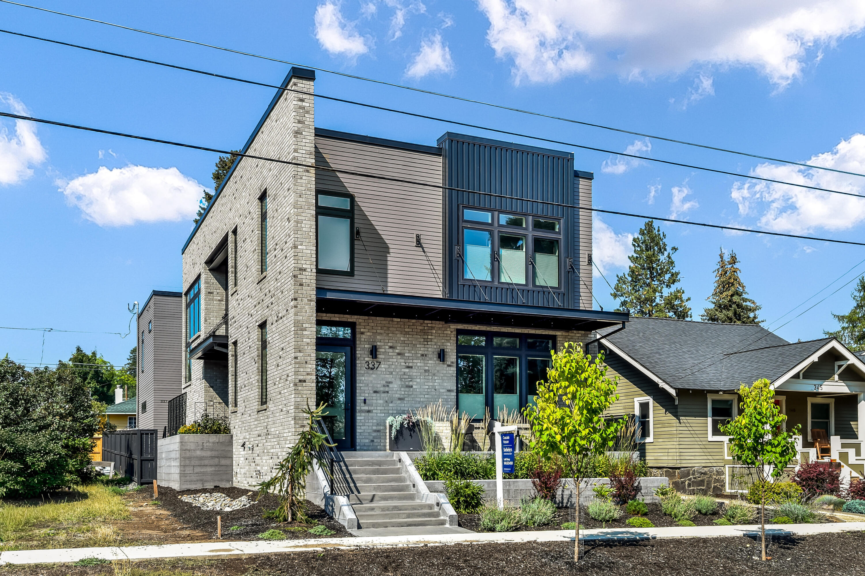 337 NW Columbia Street, 1 & 2