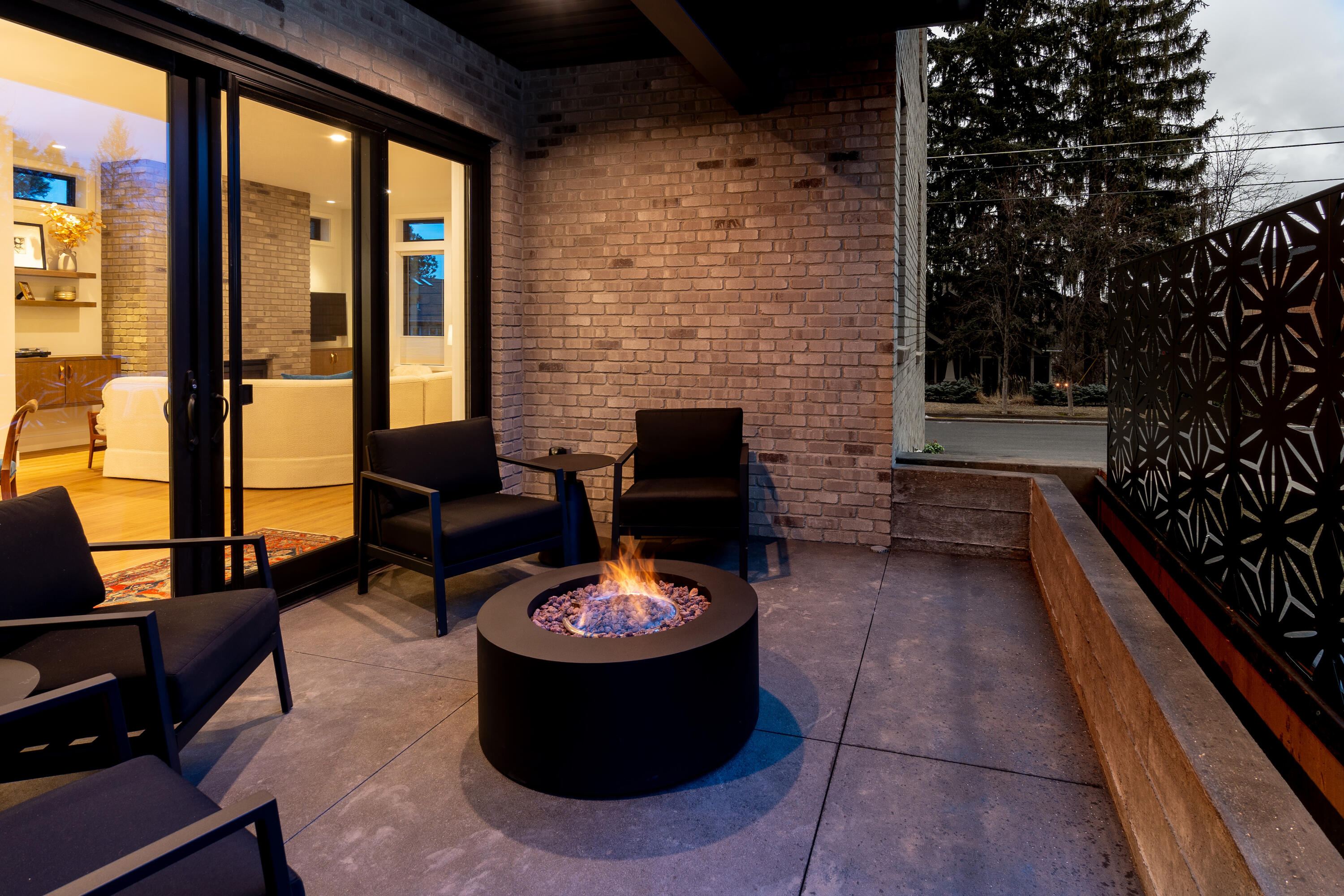 337 NW Columbia Street, 1 & 2