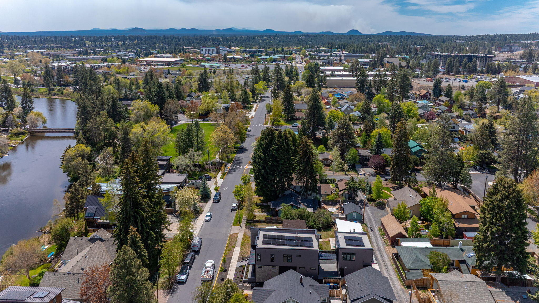 337 NW Columbia Street, 1 & 2