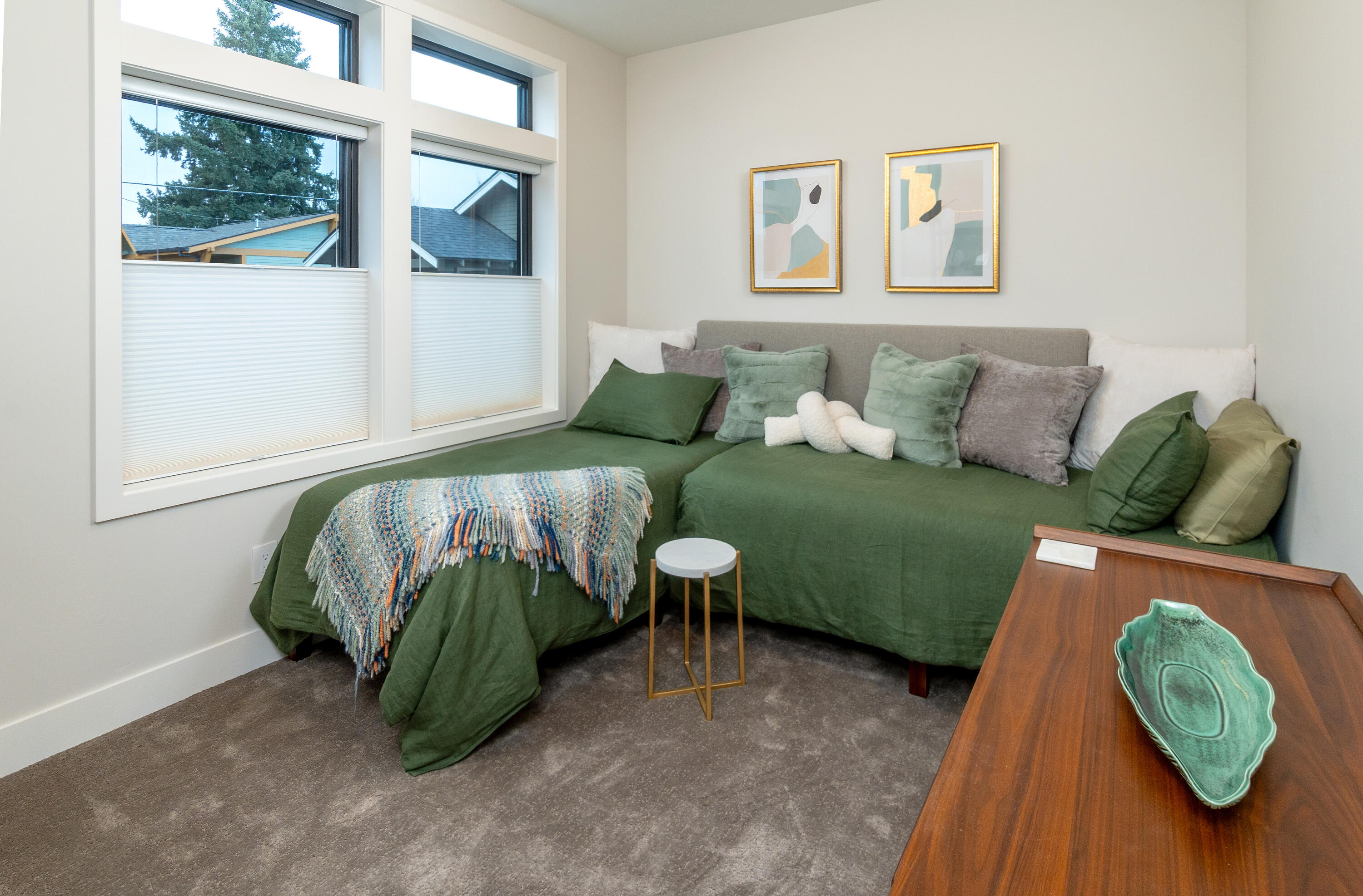 337 NW Columbia Street, 1 & 2