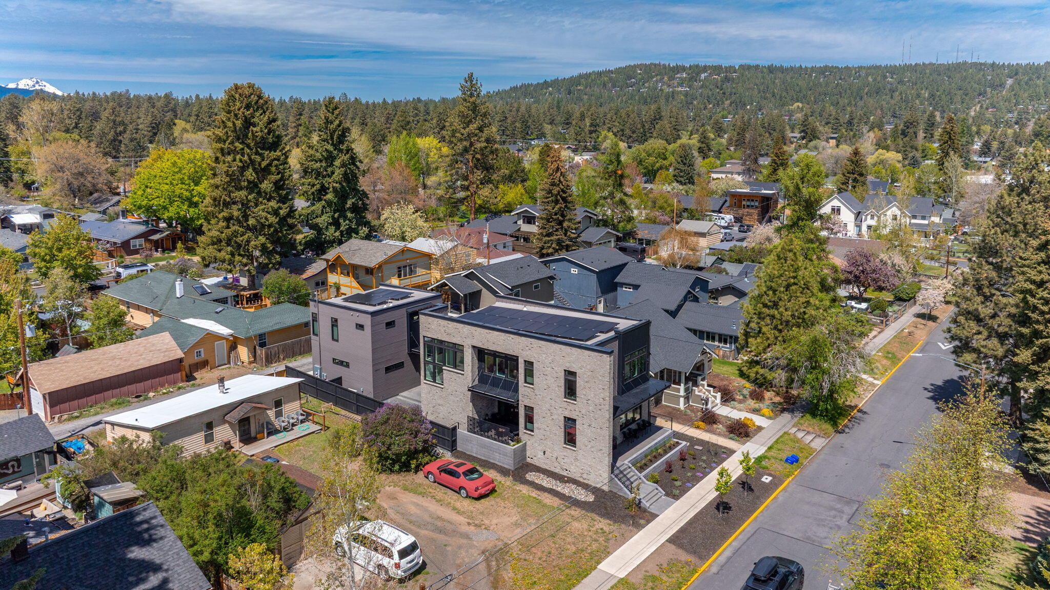 337 NW Columbia Street, 1 & 2