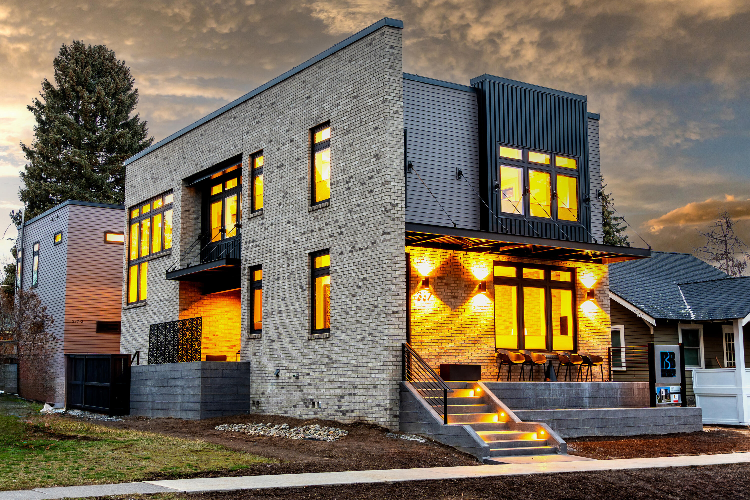 337 NW Columbia Street, 1 & 2