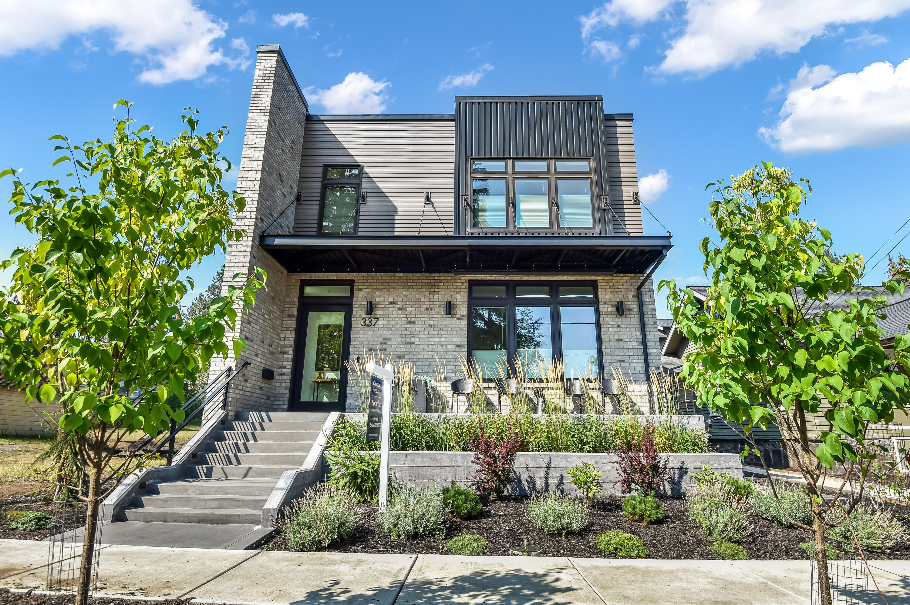 337 NW Columbia Street, 1 & 2