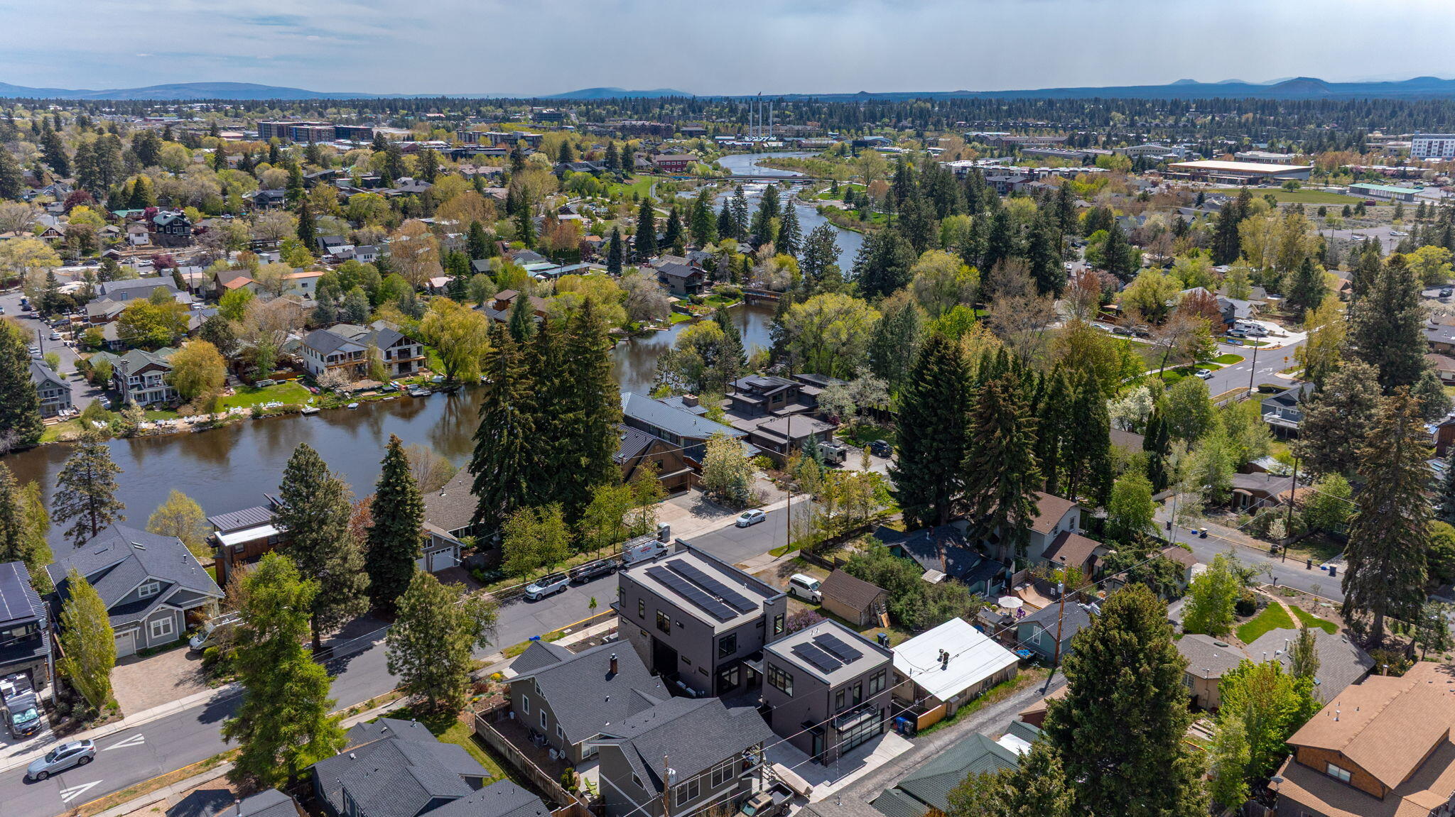 337 NW Columbia Street, 1 & 2