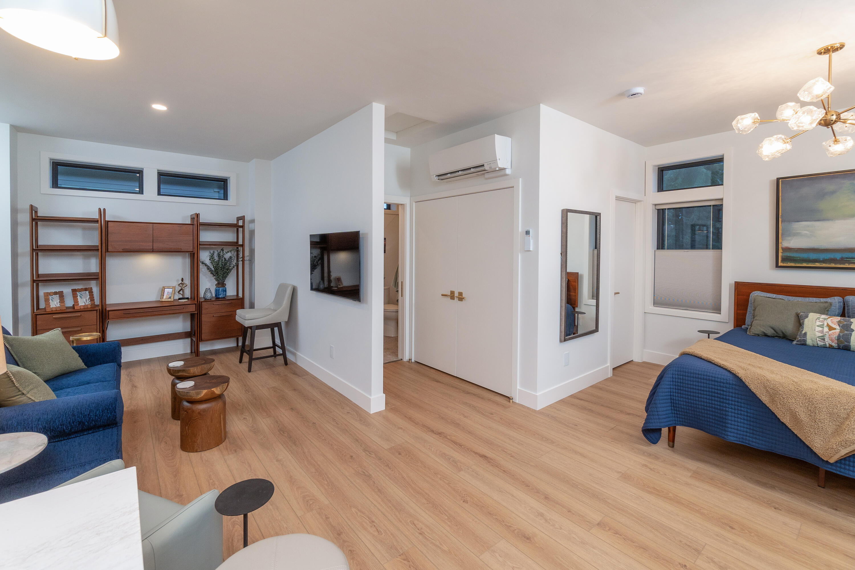 337 NW Columbia Street, 1 & 2