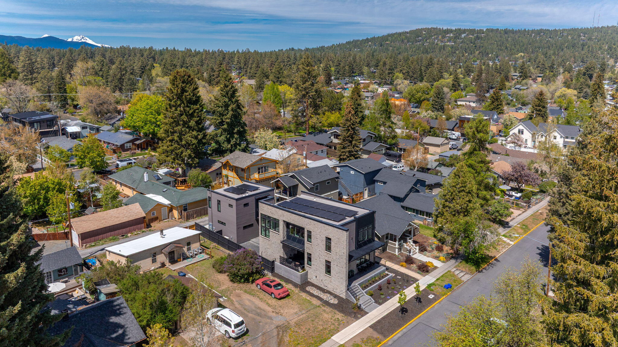 337 NW Columbia Street, 1 & 2