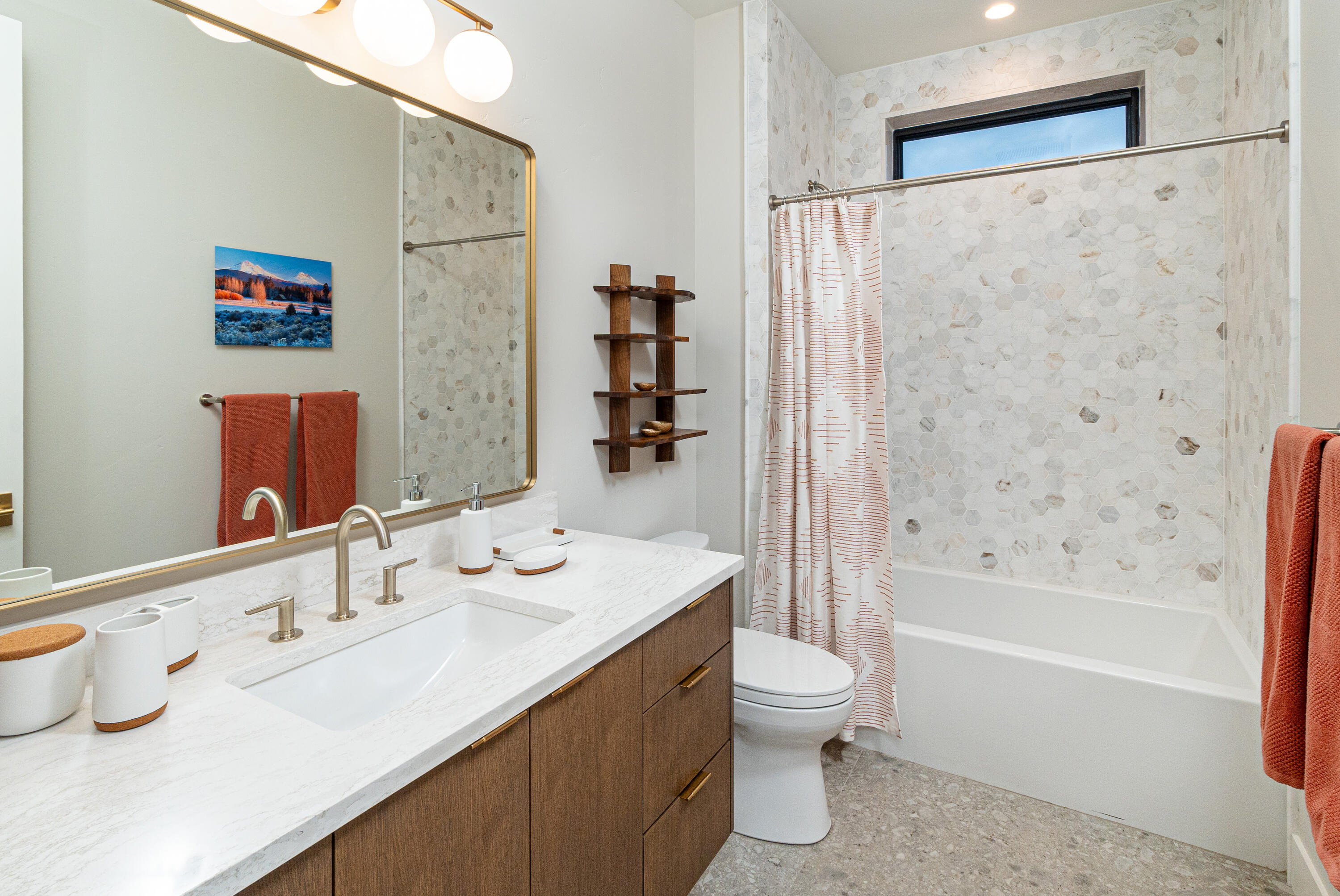 337 NW Columbia Street, 1 & 2