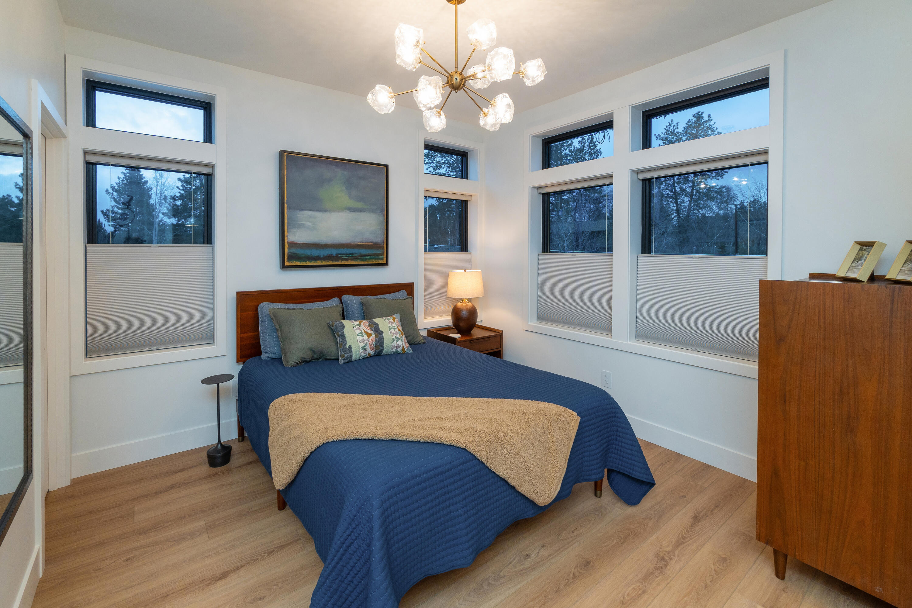 337 NW Columbia Street, 1 & 2