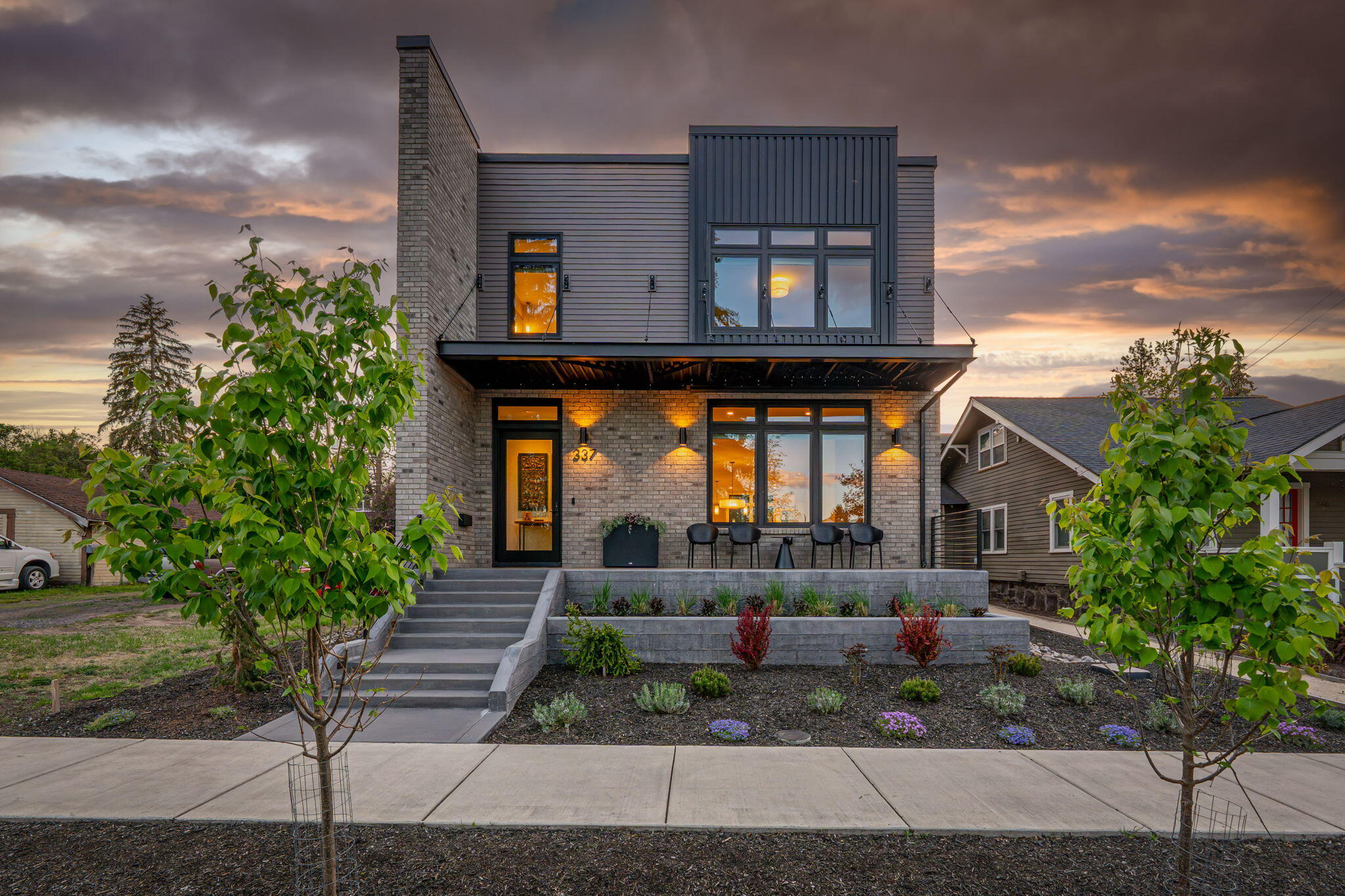 337 NW Columbia Street, 1 & 2