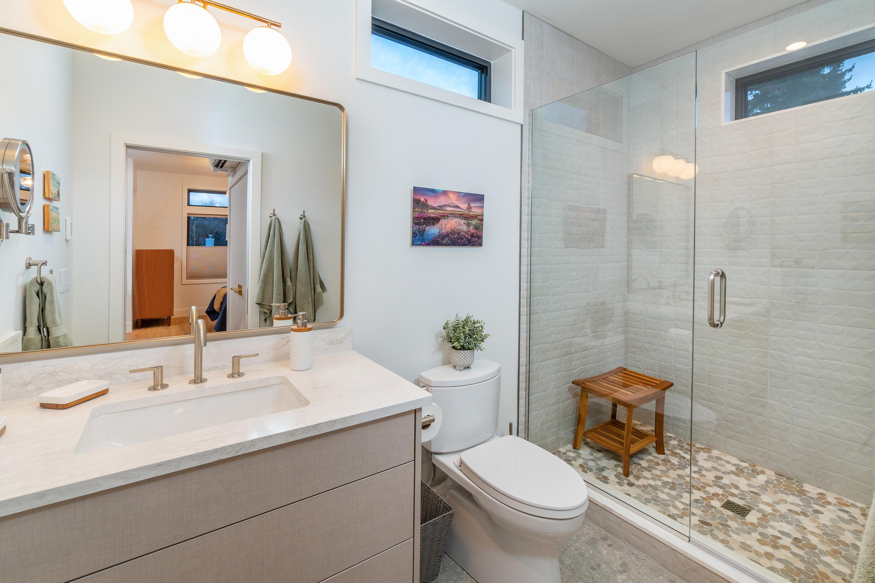 337 NW Columbia Street, 1 & 2