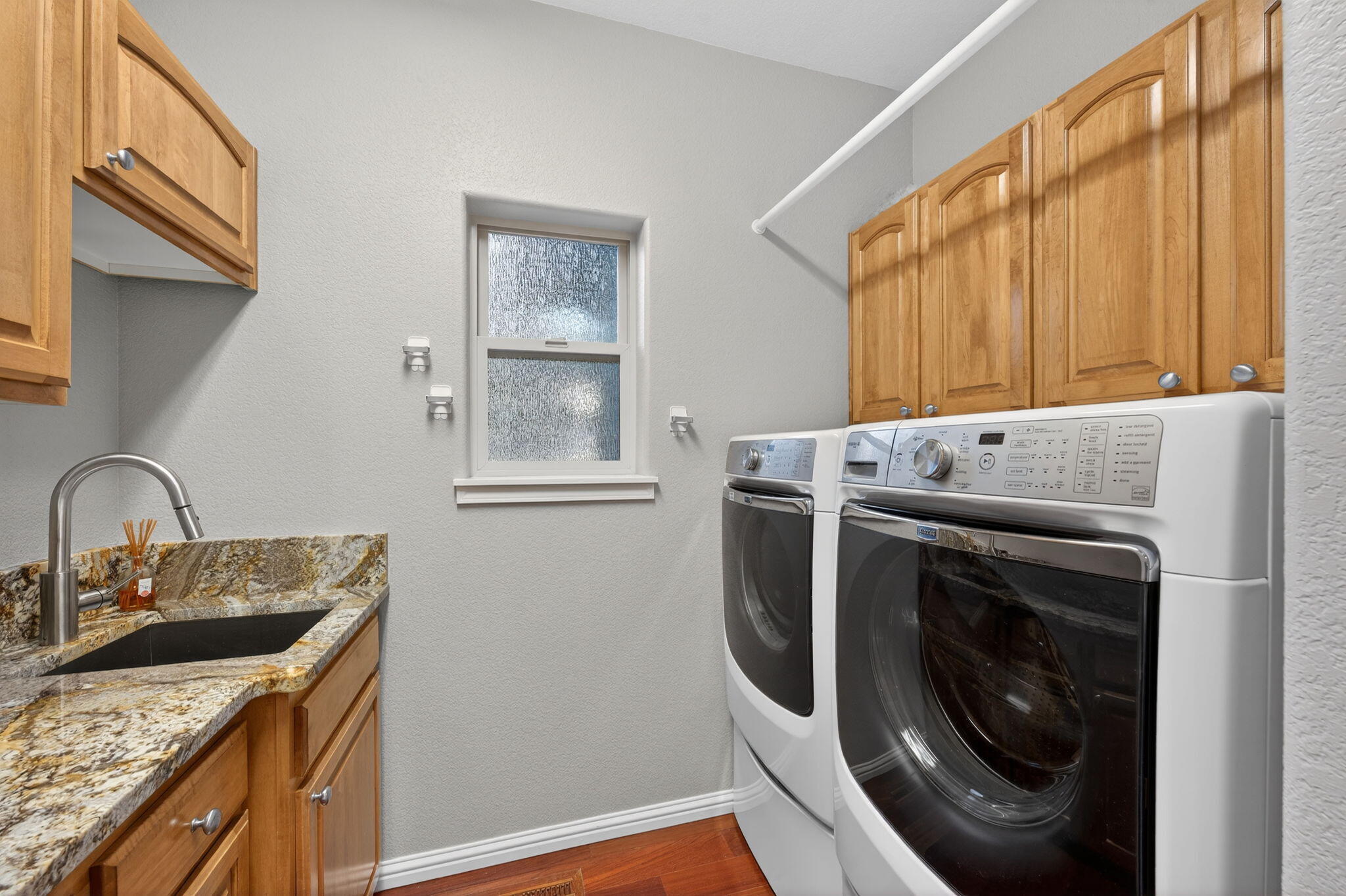 2932 NW Fairway Heights Drive