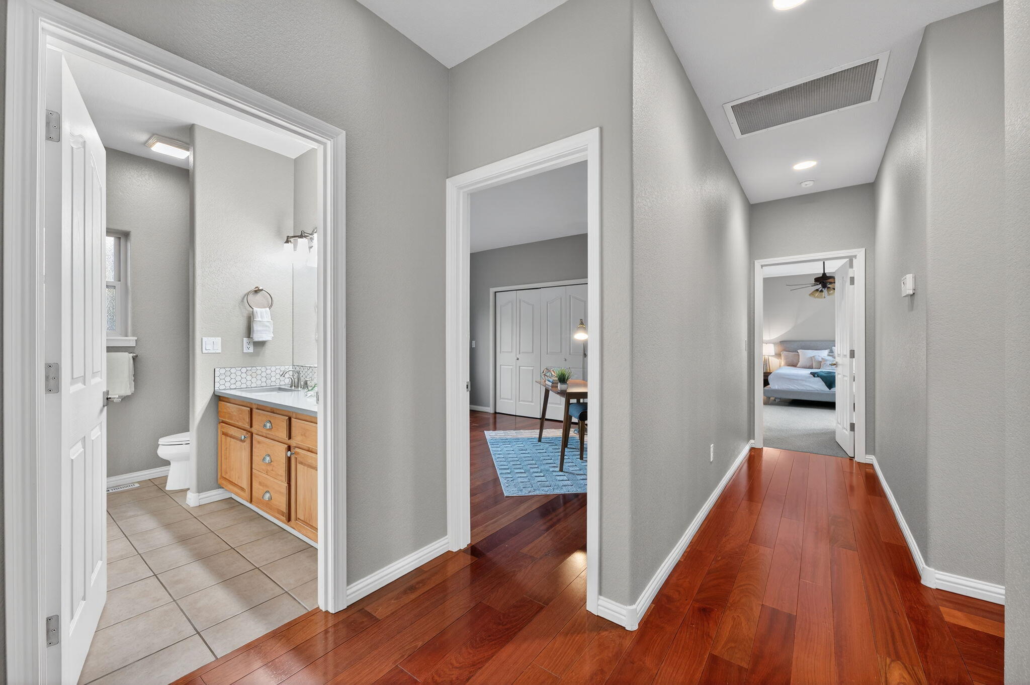 2932 NW Fairway Heights Drive