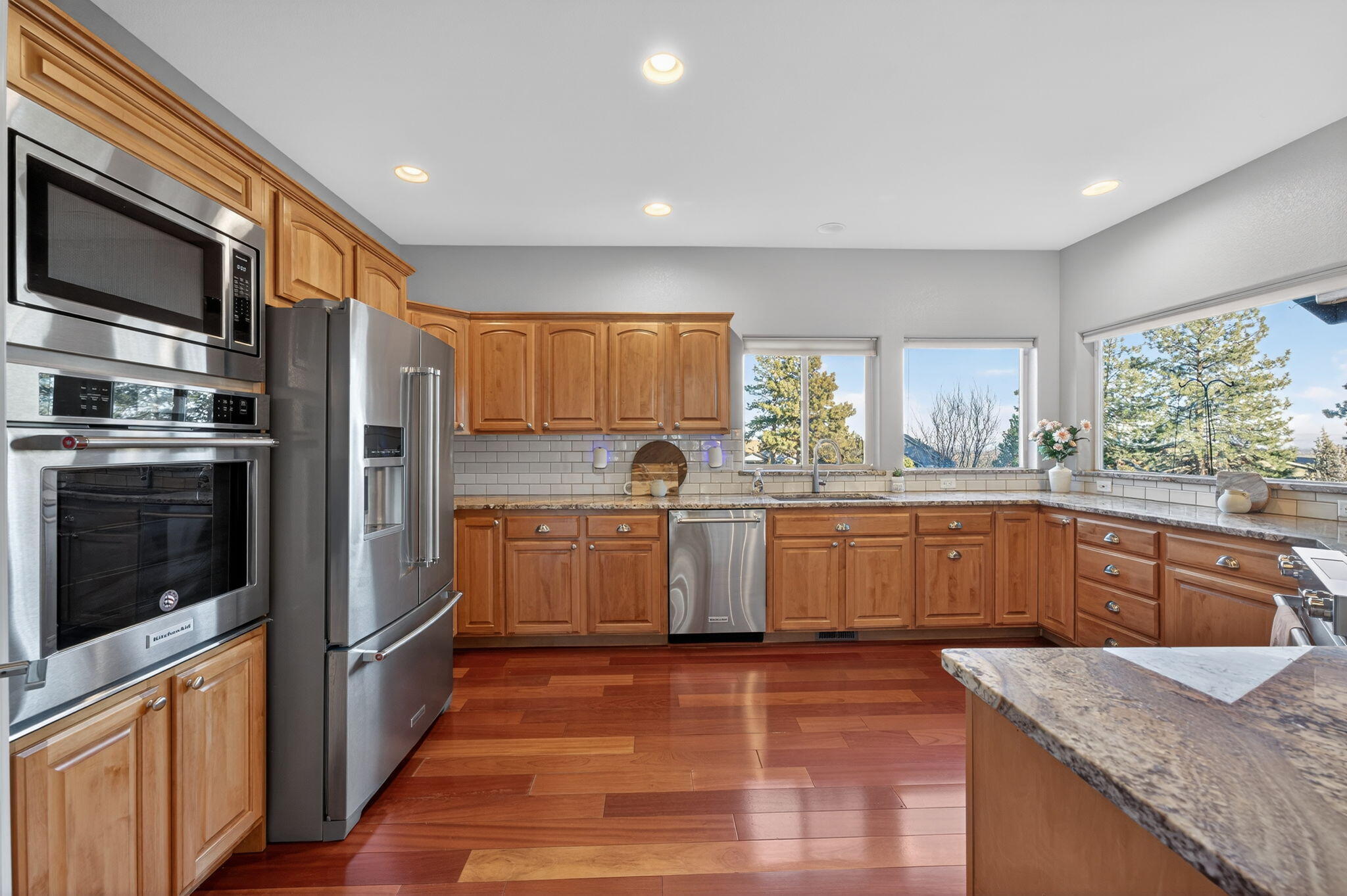 2932 NW Fairway Heights Drive