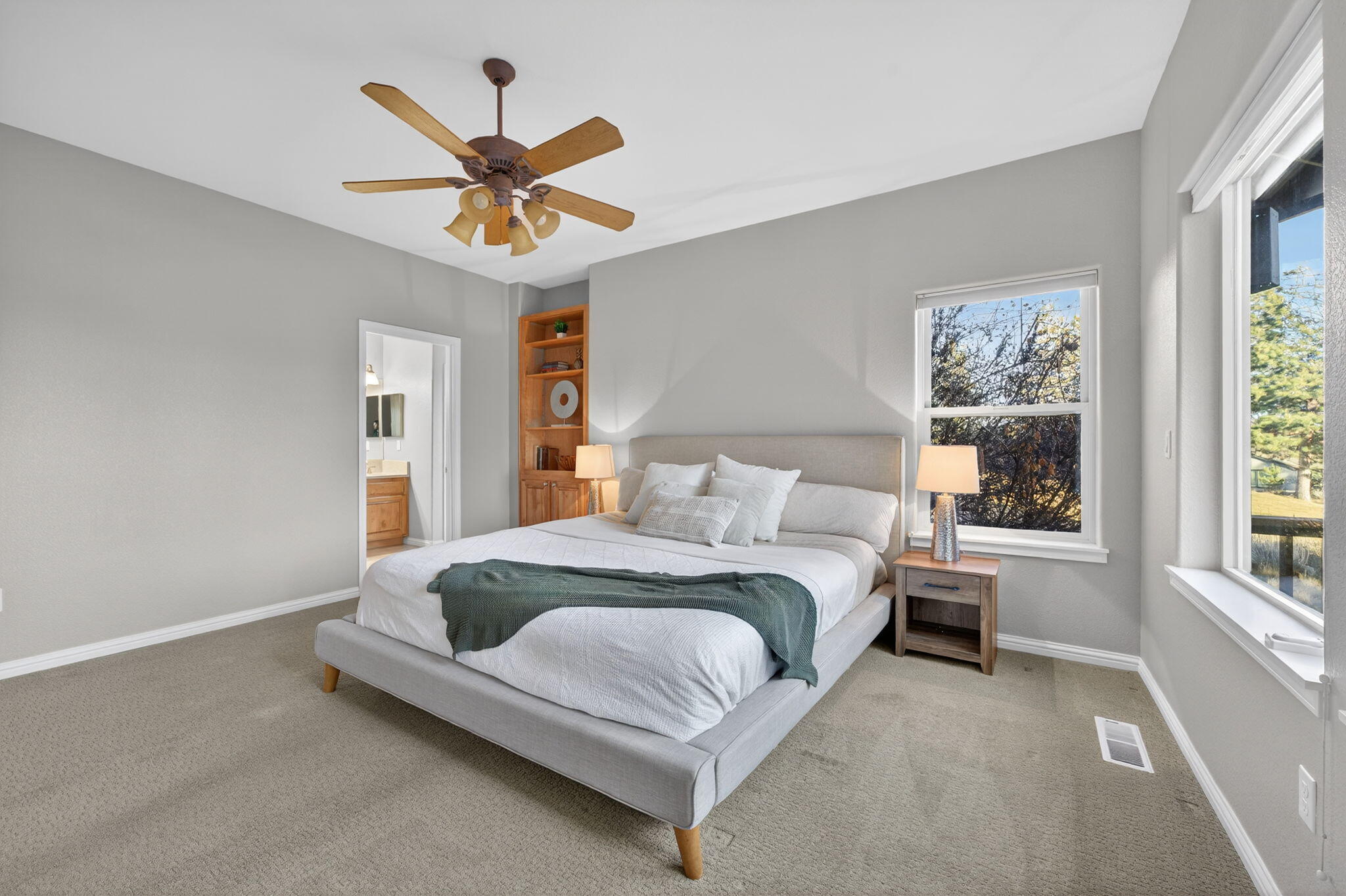 2932 NW Fairway Heights Drive