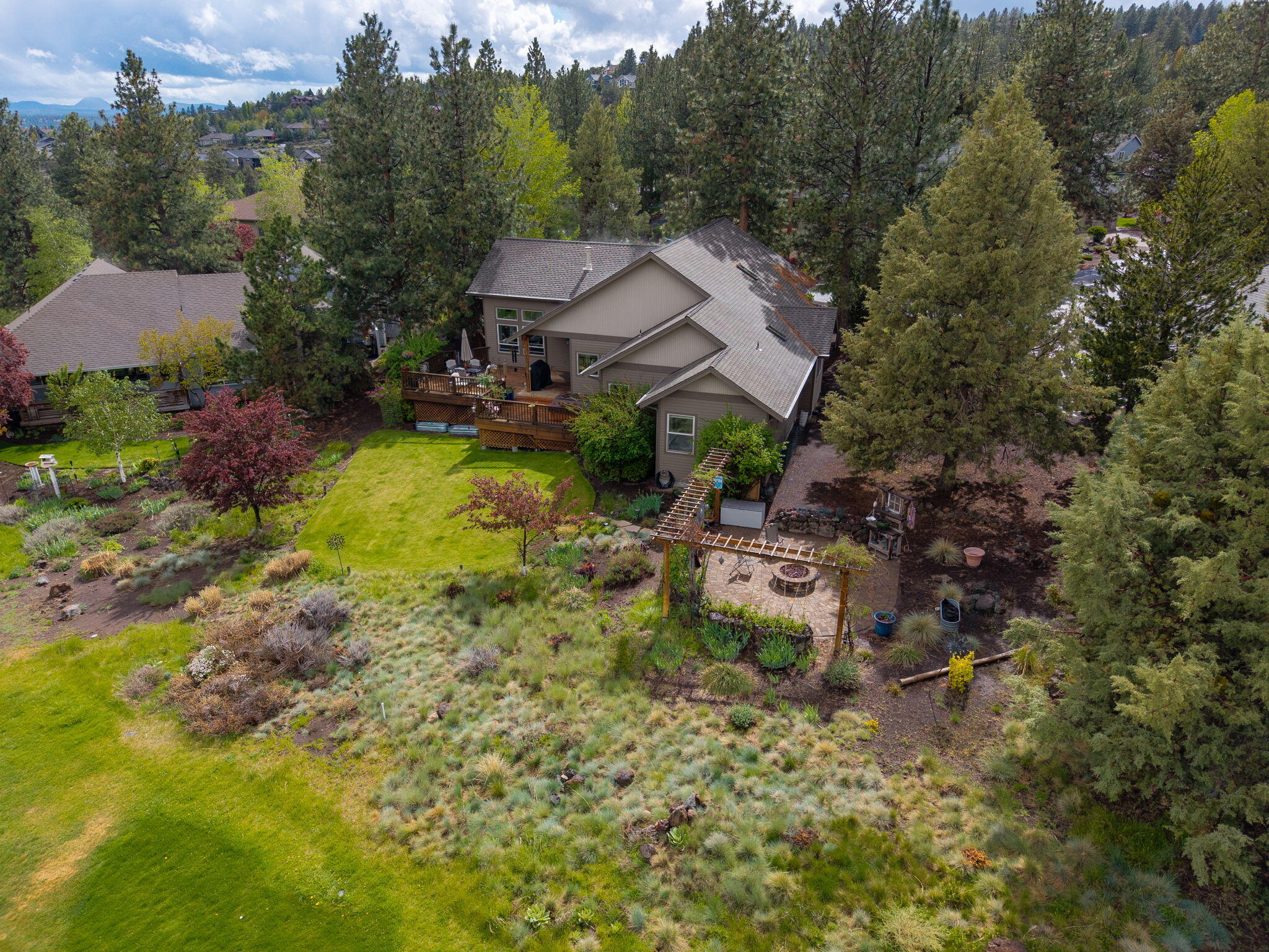 2932 NW Fairway Heights Drive