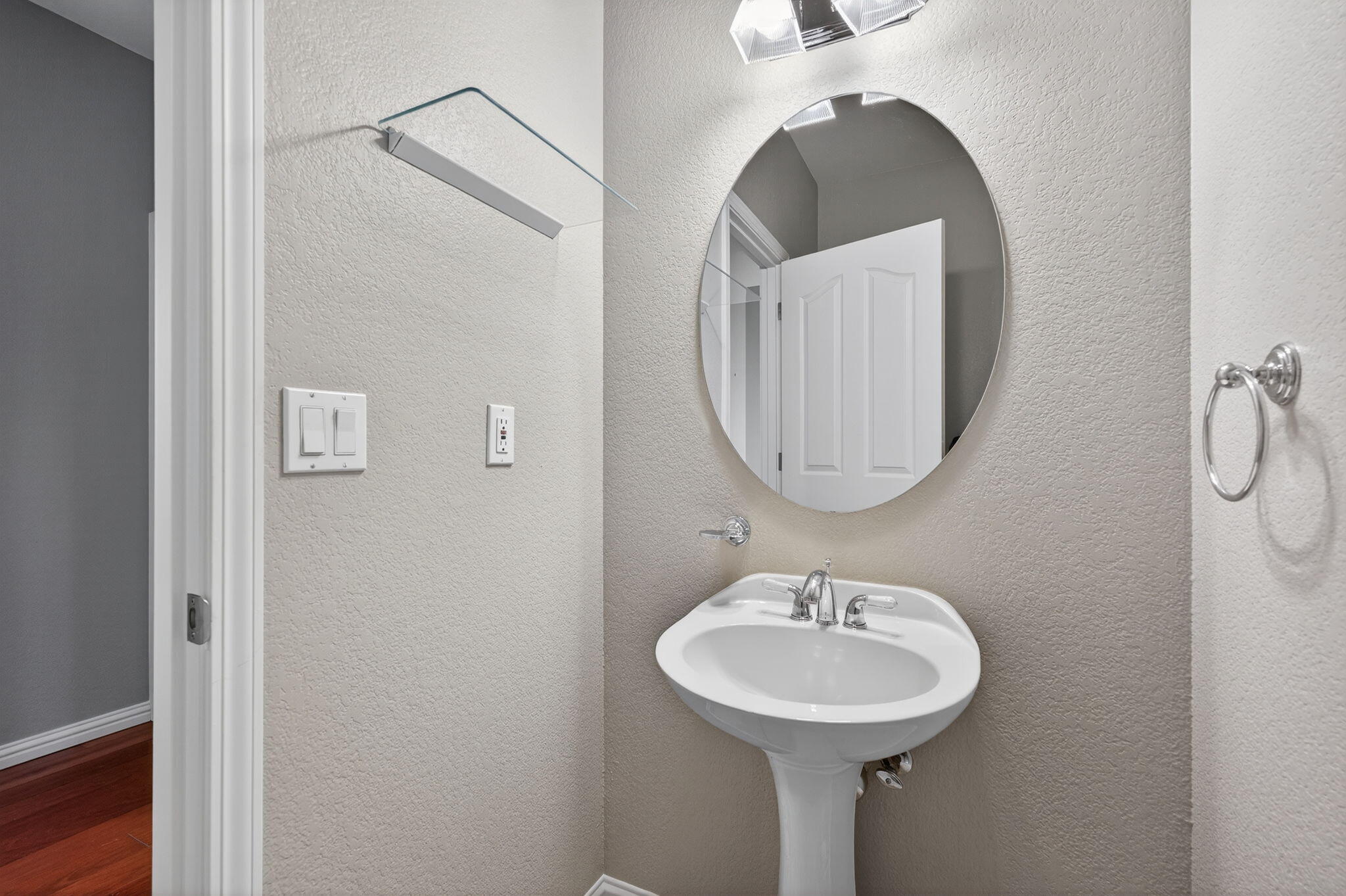 2932 NW Fairway Heights Drive