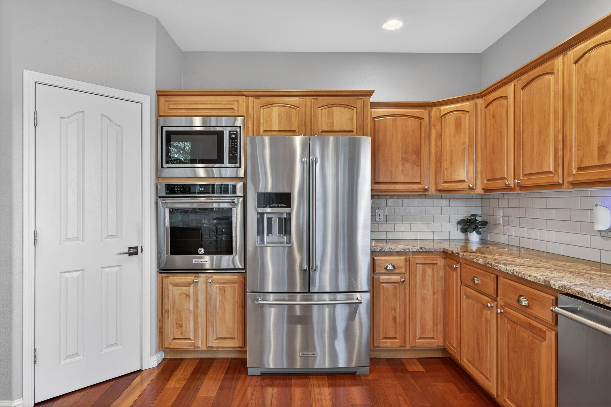 2932 NW Fairway Heights Drive