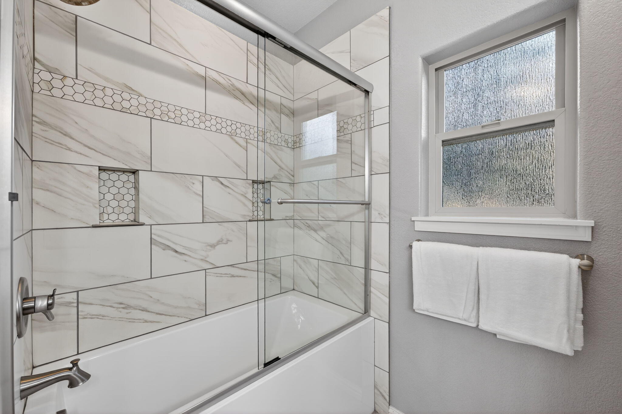 2932 NW Fairway Heights Drive