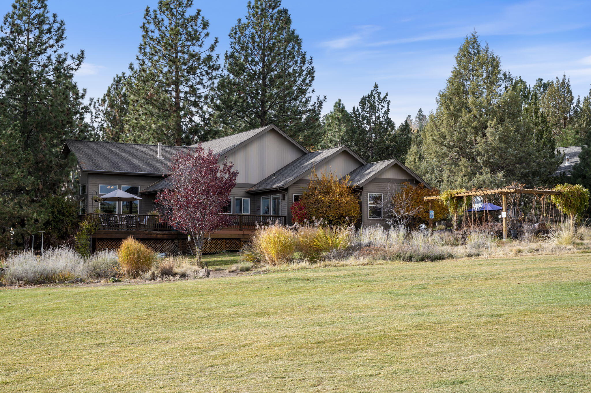 2932 NW Fairway Heights Drive