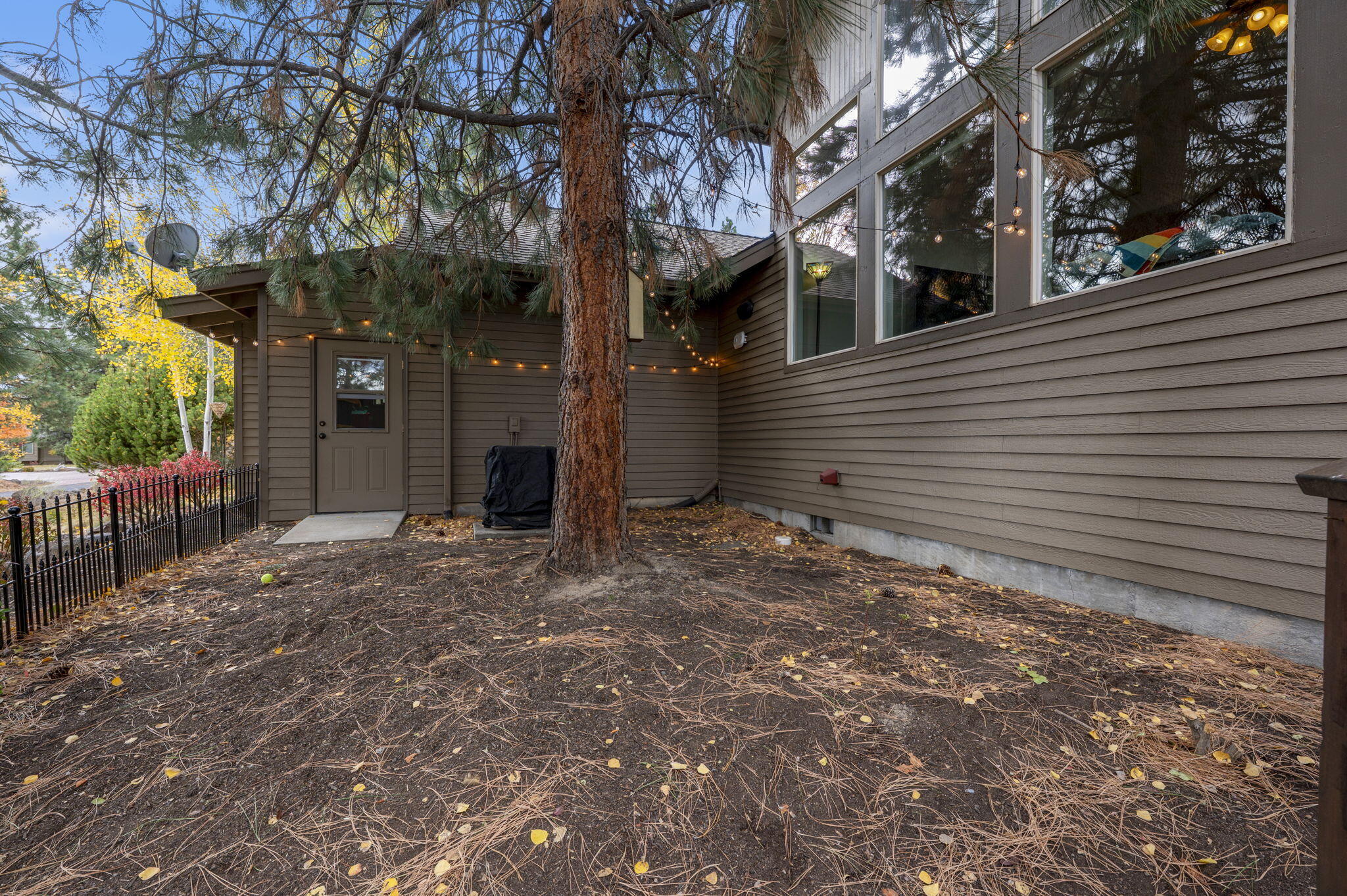 2932 NW Fairway Heights Drive