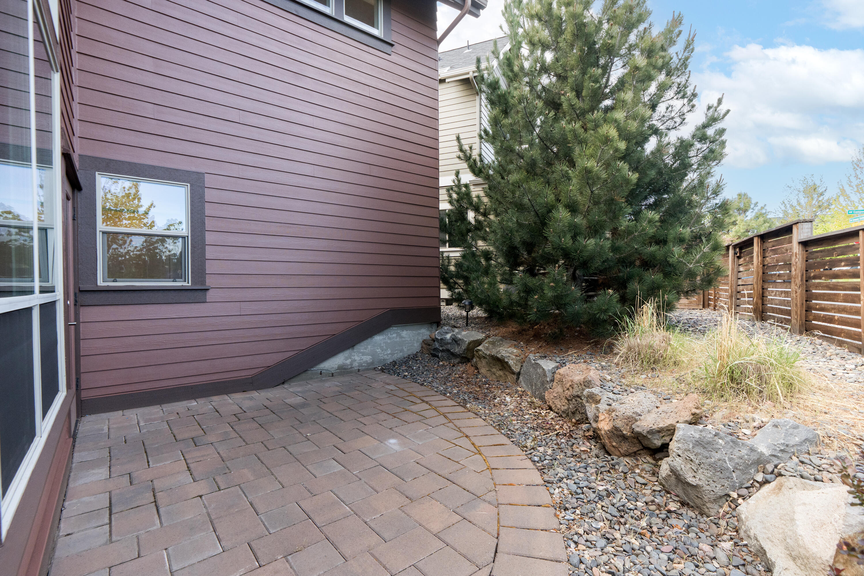 2598 NW Awbrey Point Circle