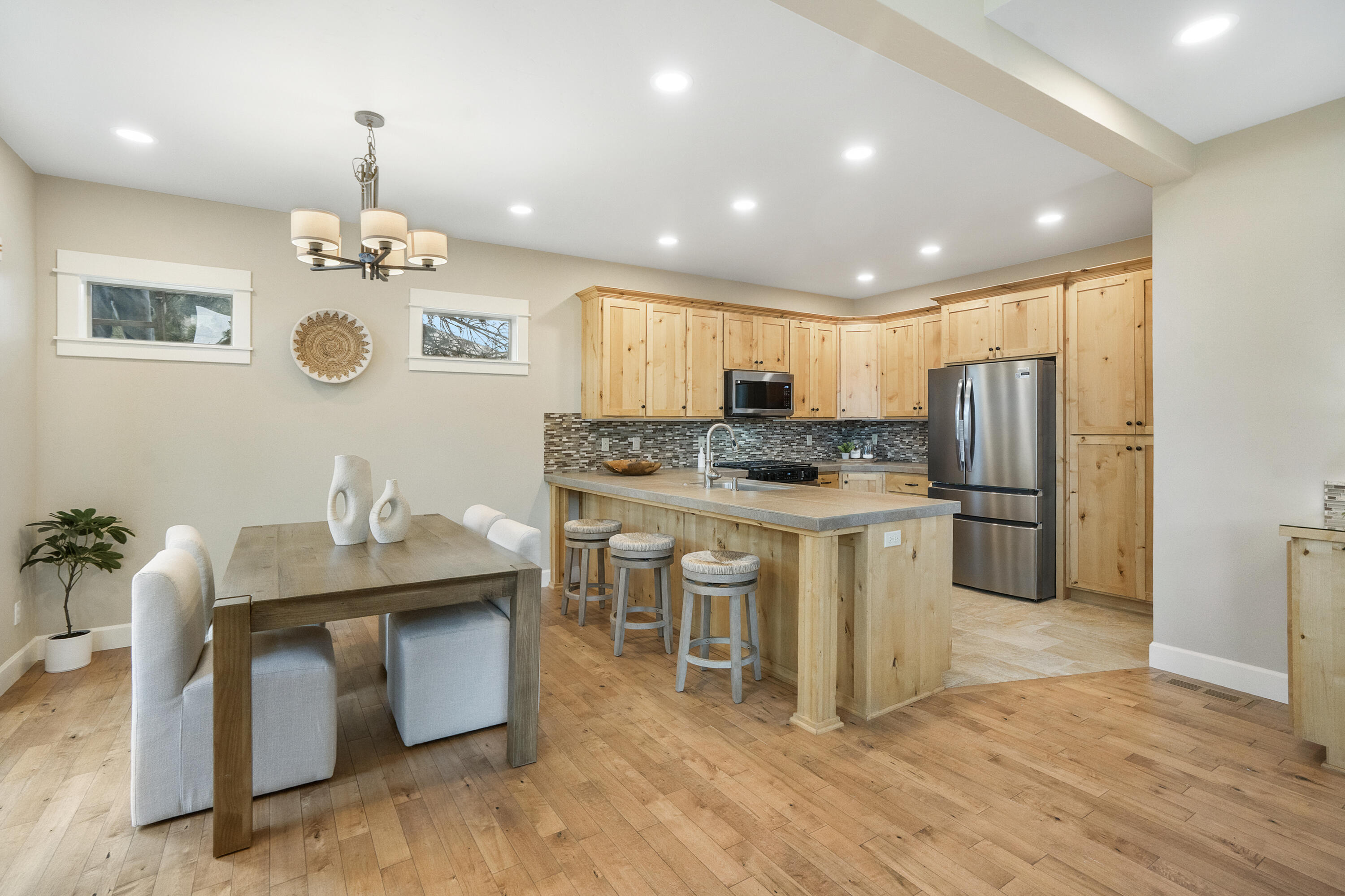 2598 NW Awbrey Point Circle