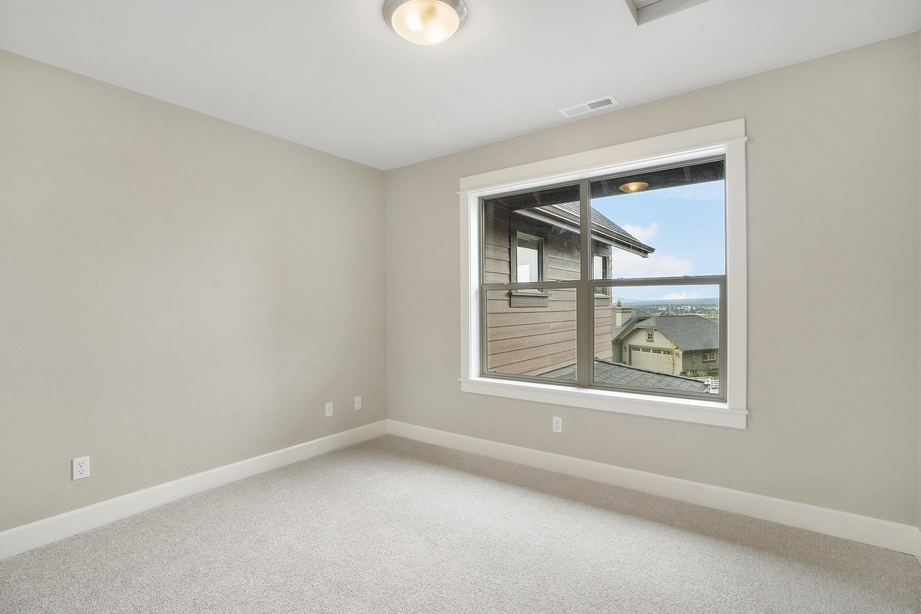 2598 NW Awbrey Point Circle