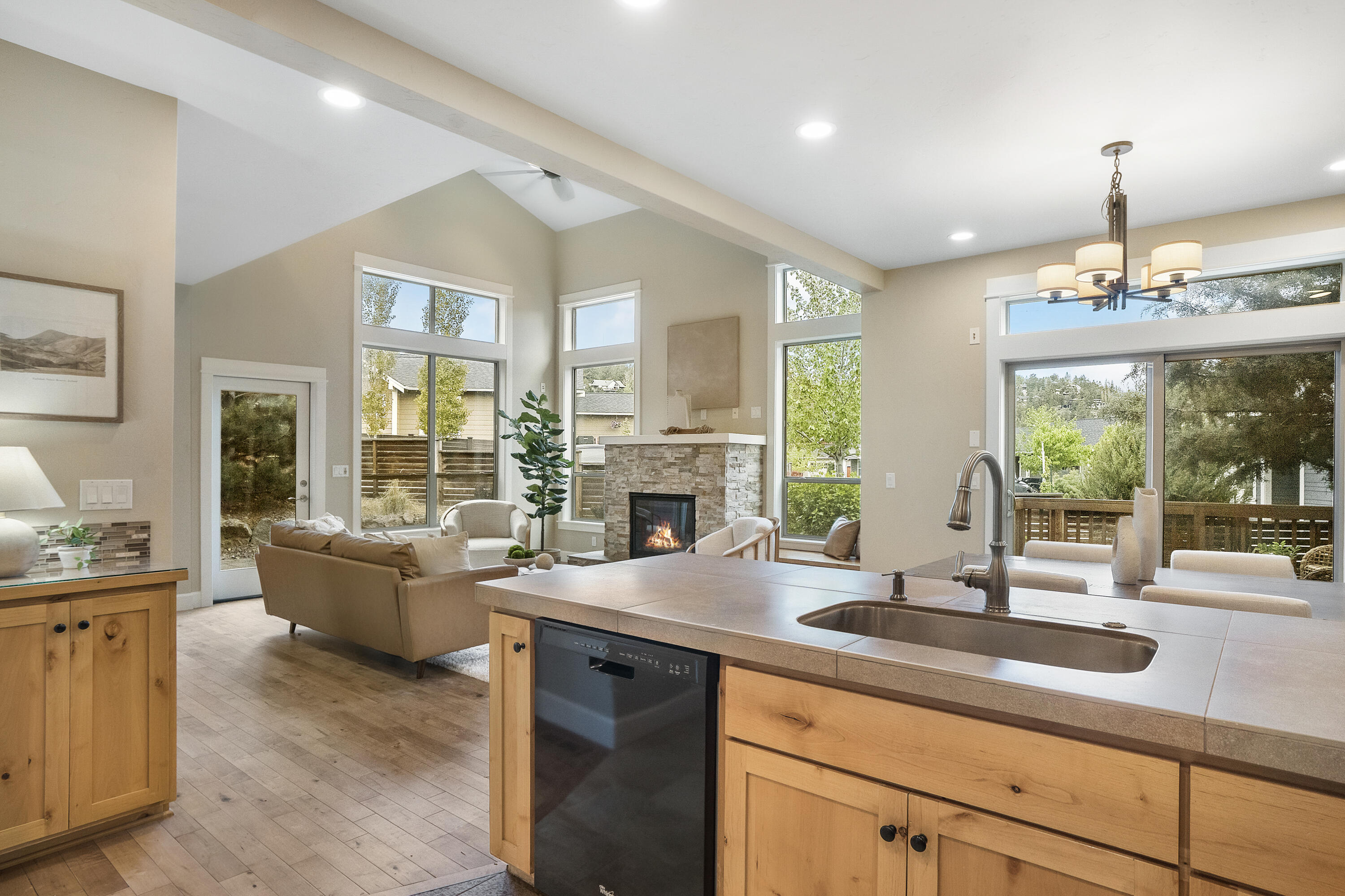 2598 NW Awbrey Point Circle