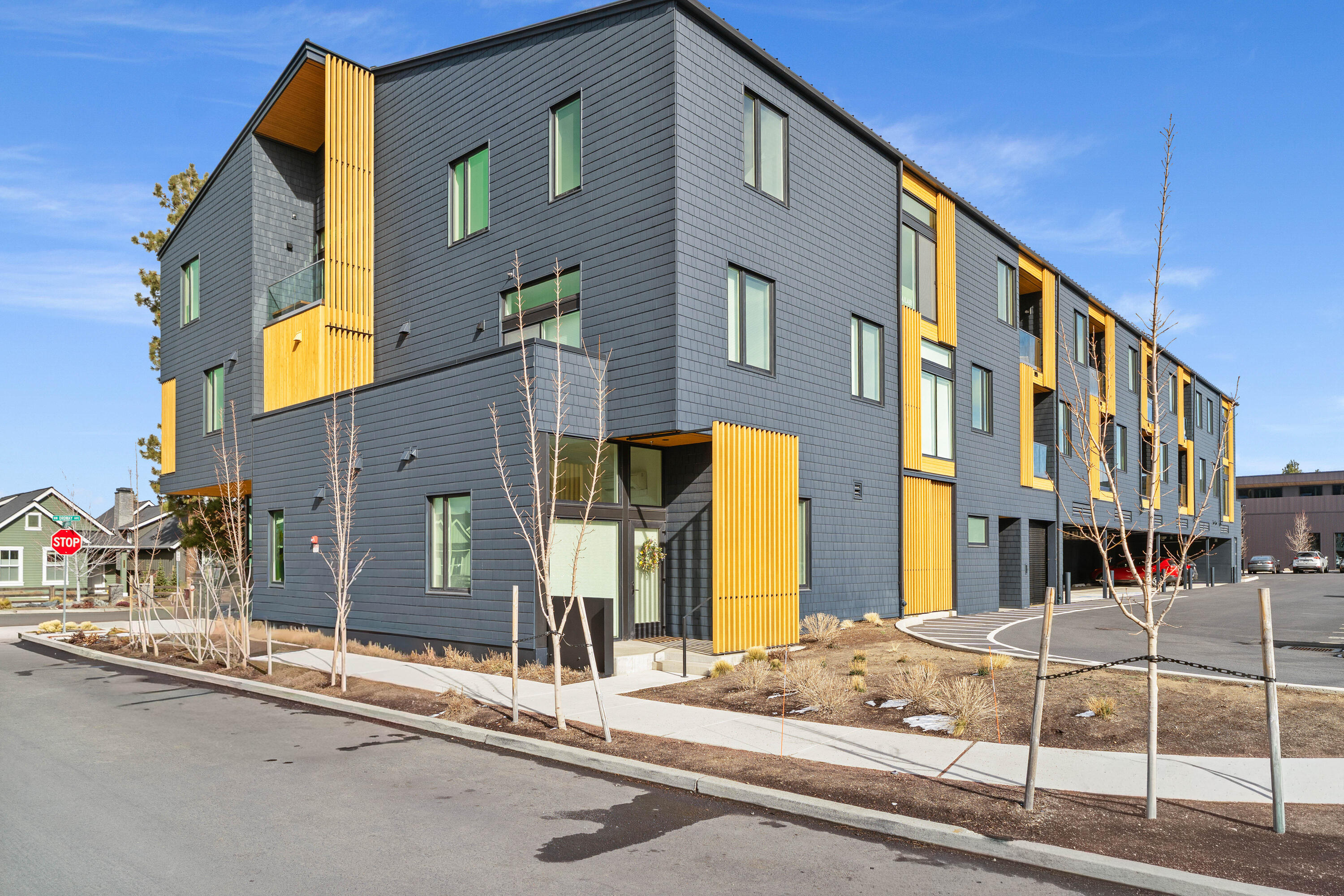 2745 NW Ordway Avenue, 207