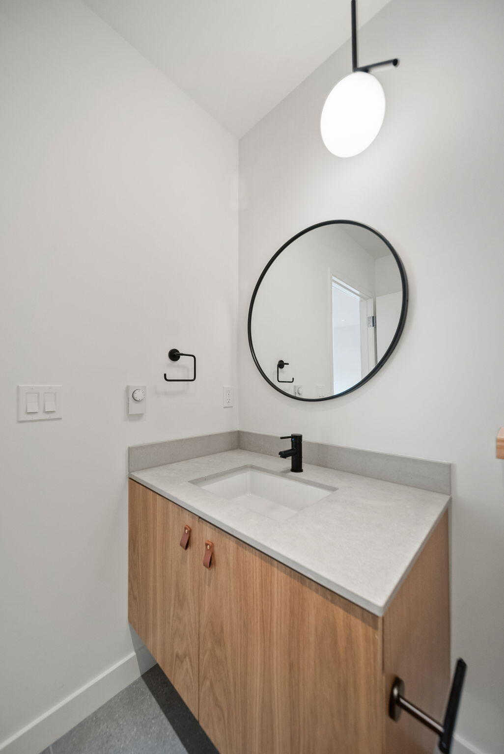 2745 NW Ordway Avenue, 207