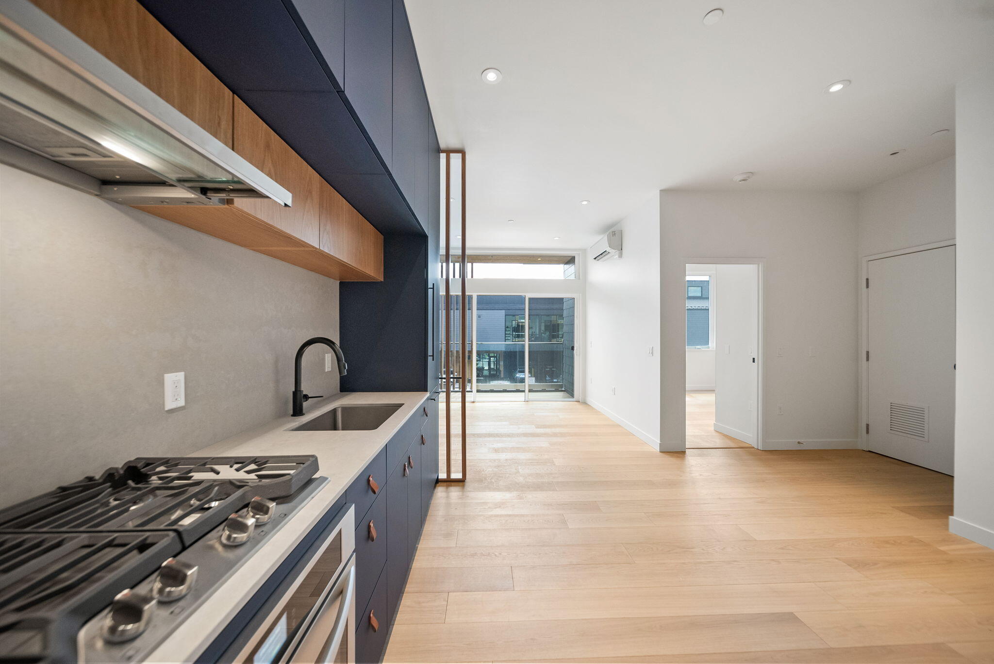 2745 NW Ordway Avenue, 207