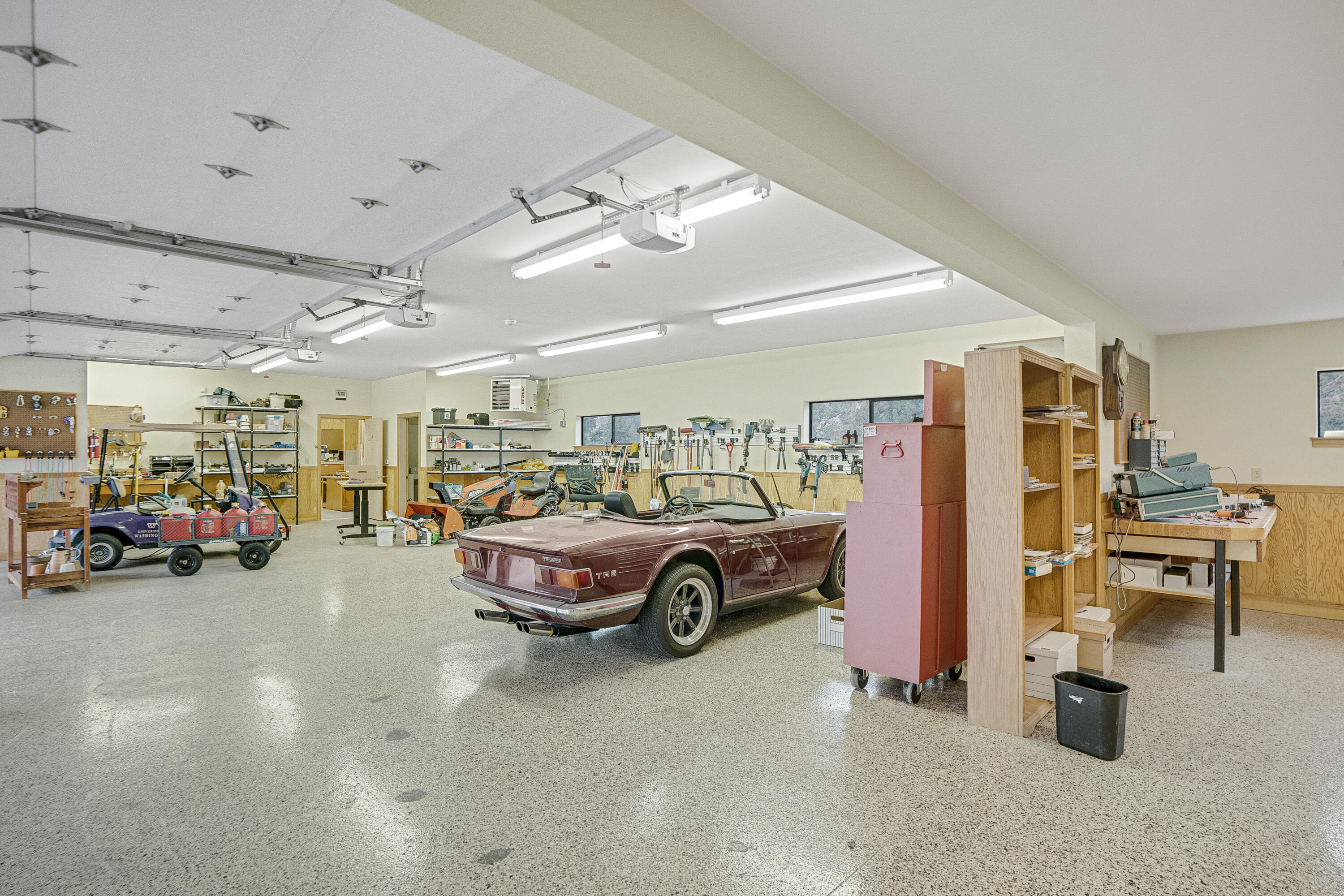 8050 NW Grubstake Way