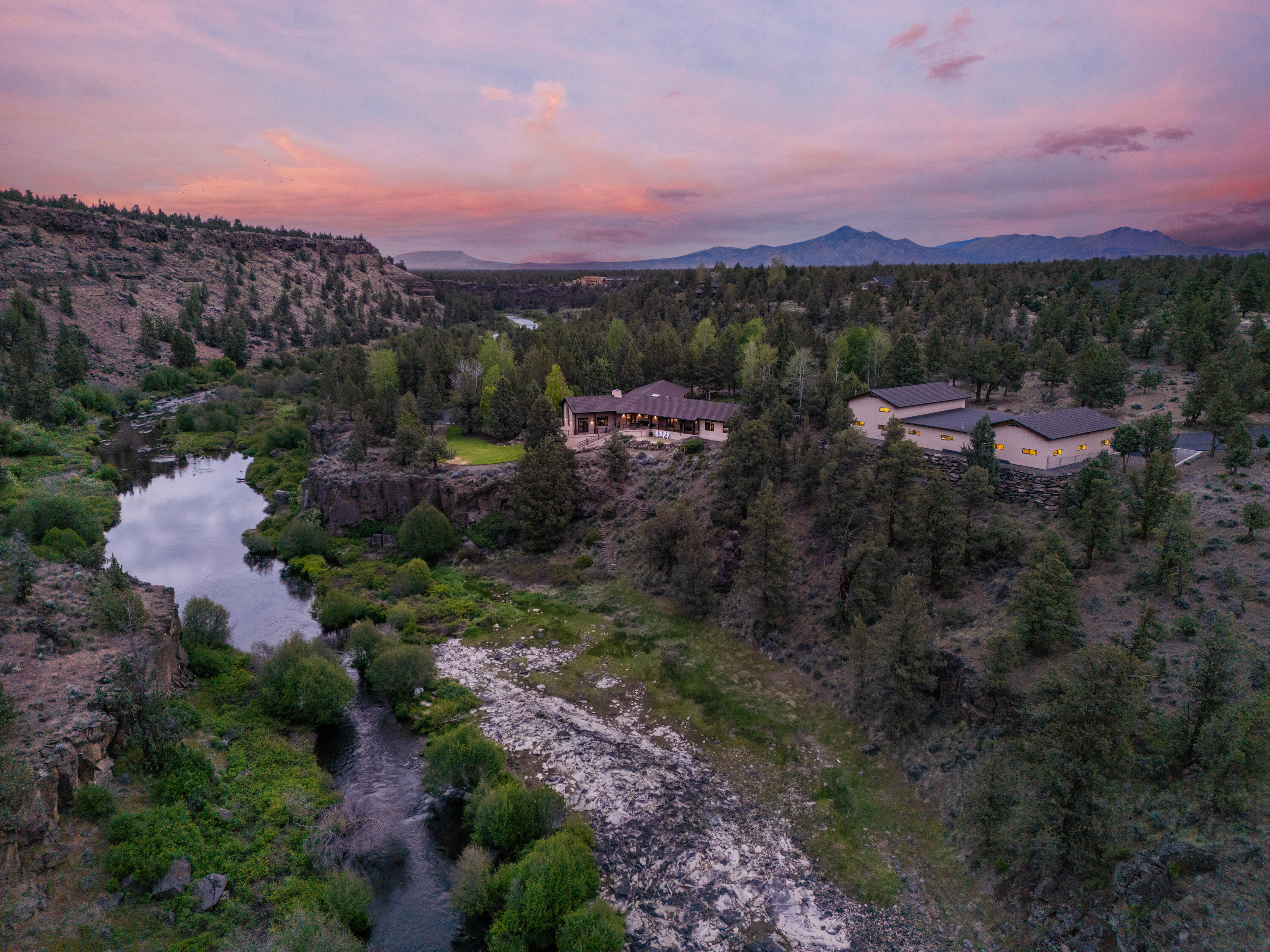 8050 NW Grubstake Way