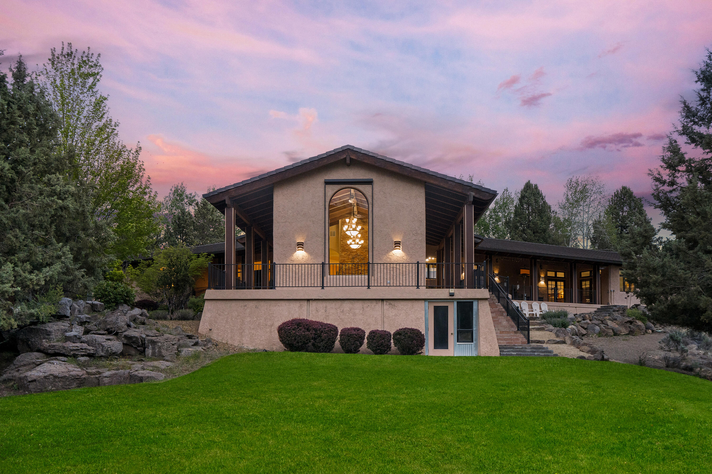 8050 NW Grubstake Way