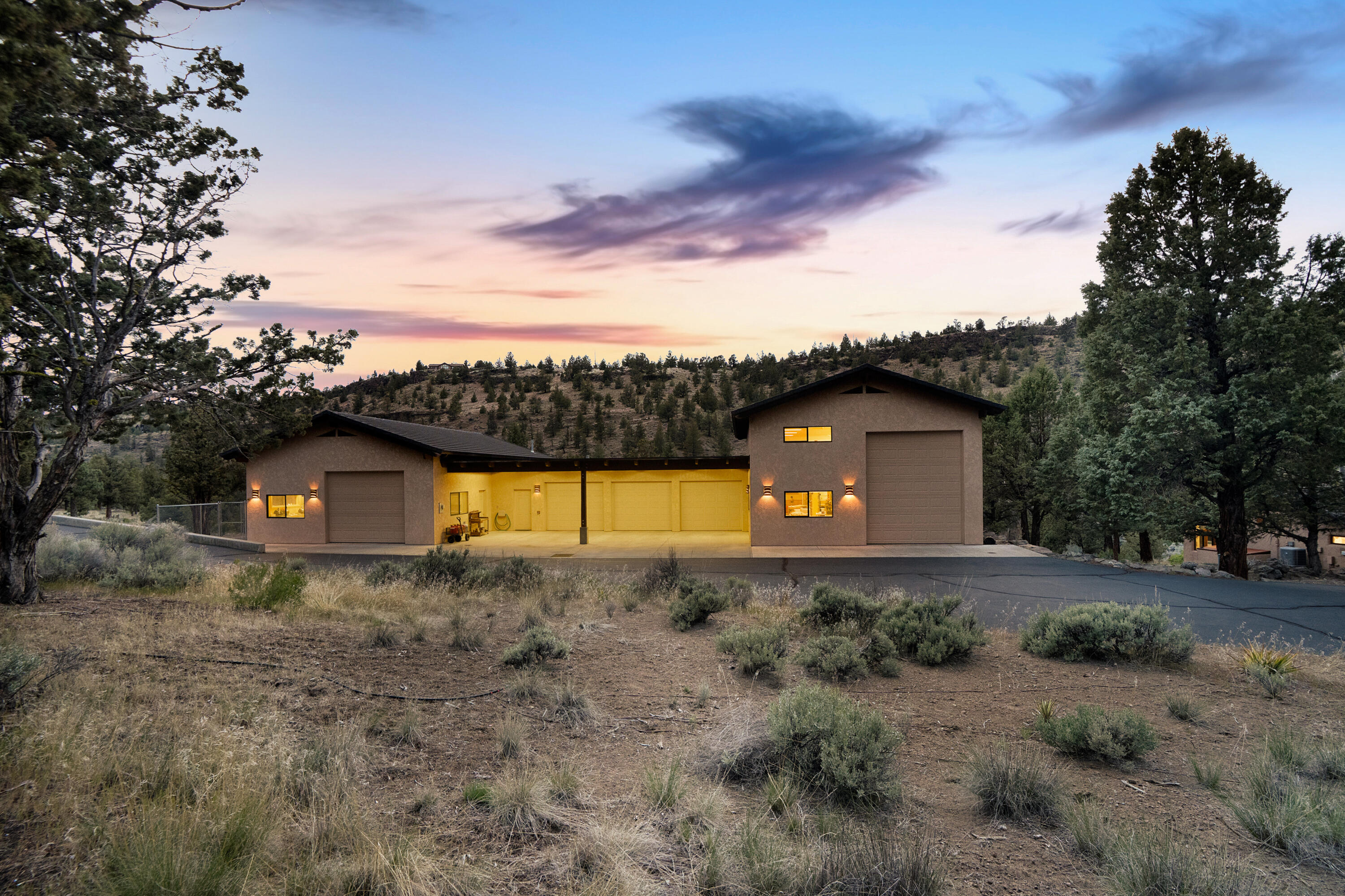 8050 NW Grubstake Way