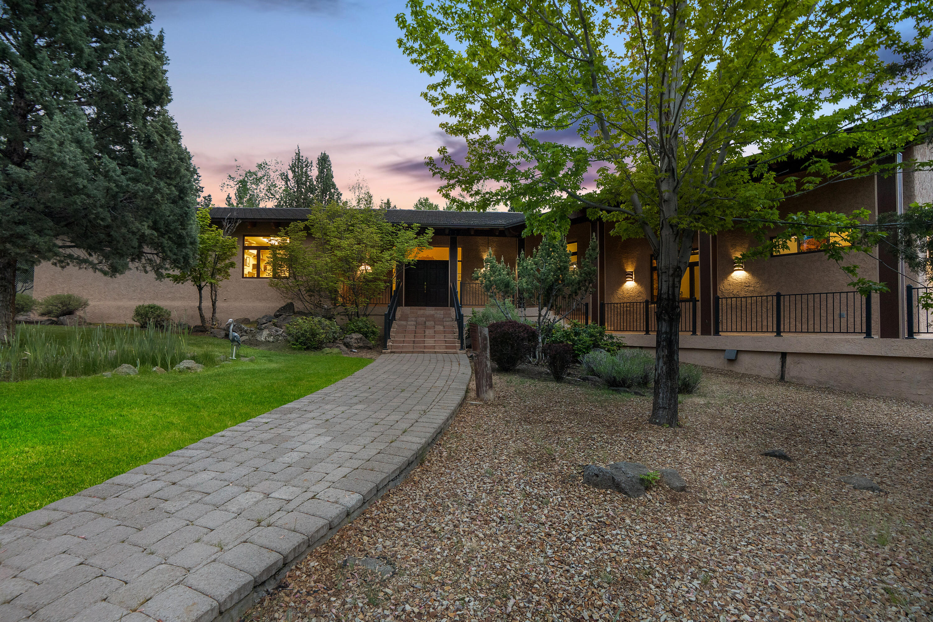 8050 NW Grubstake Way