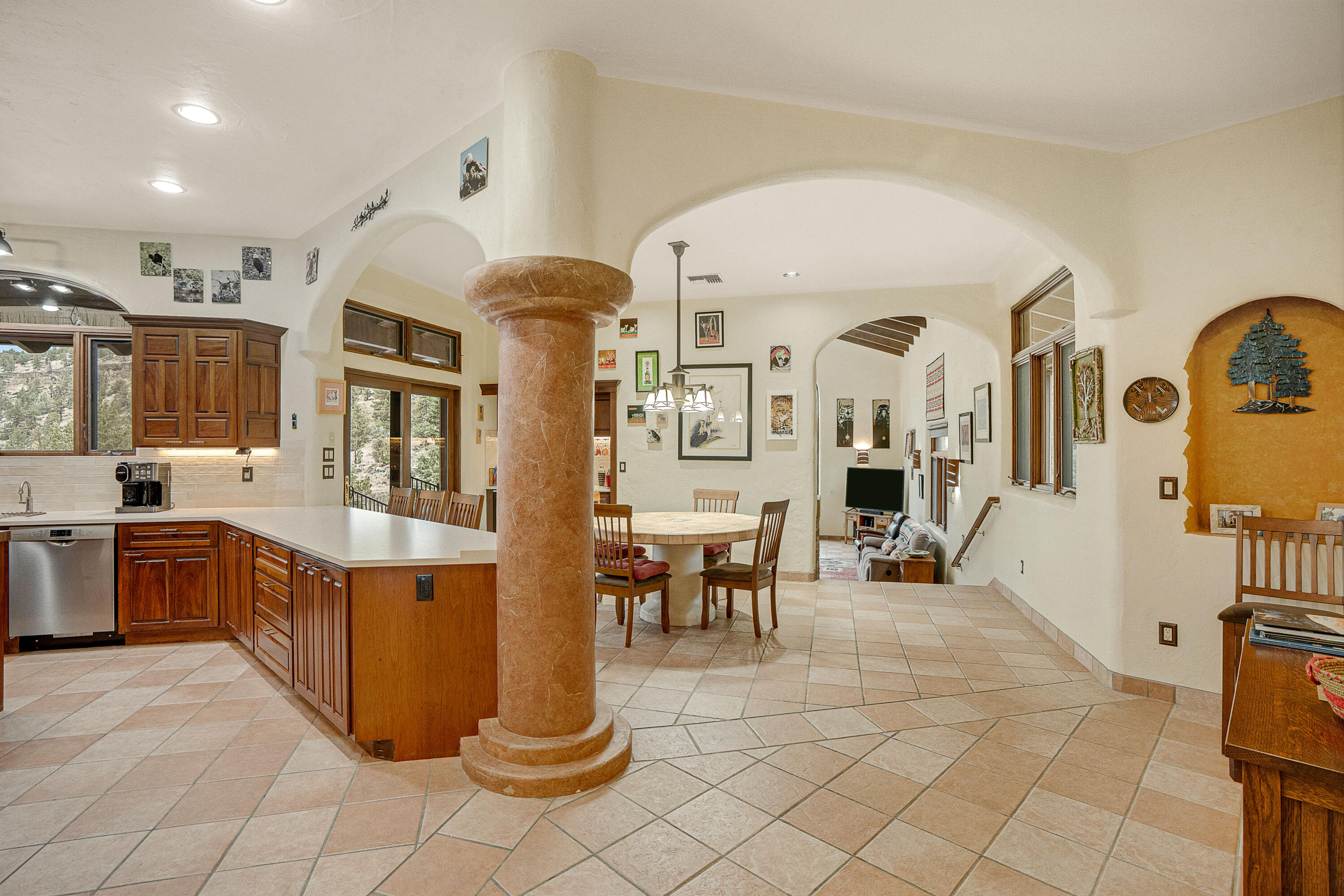 8050 NW Grubstake Way