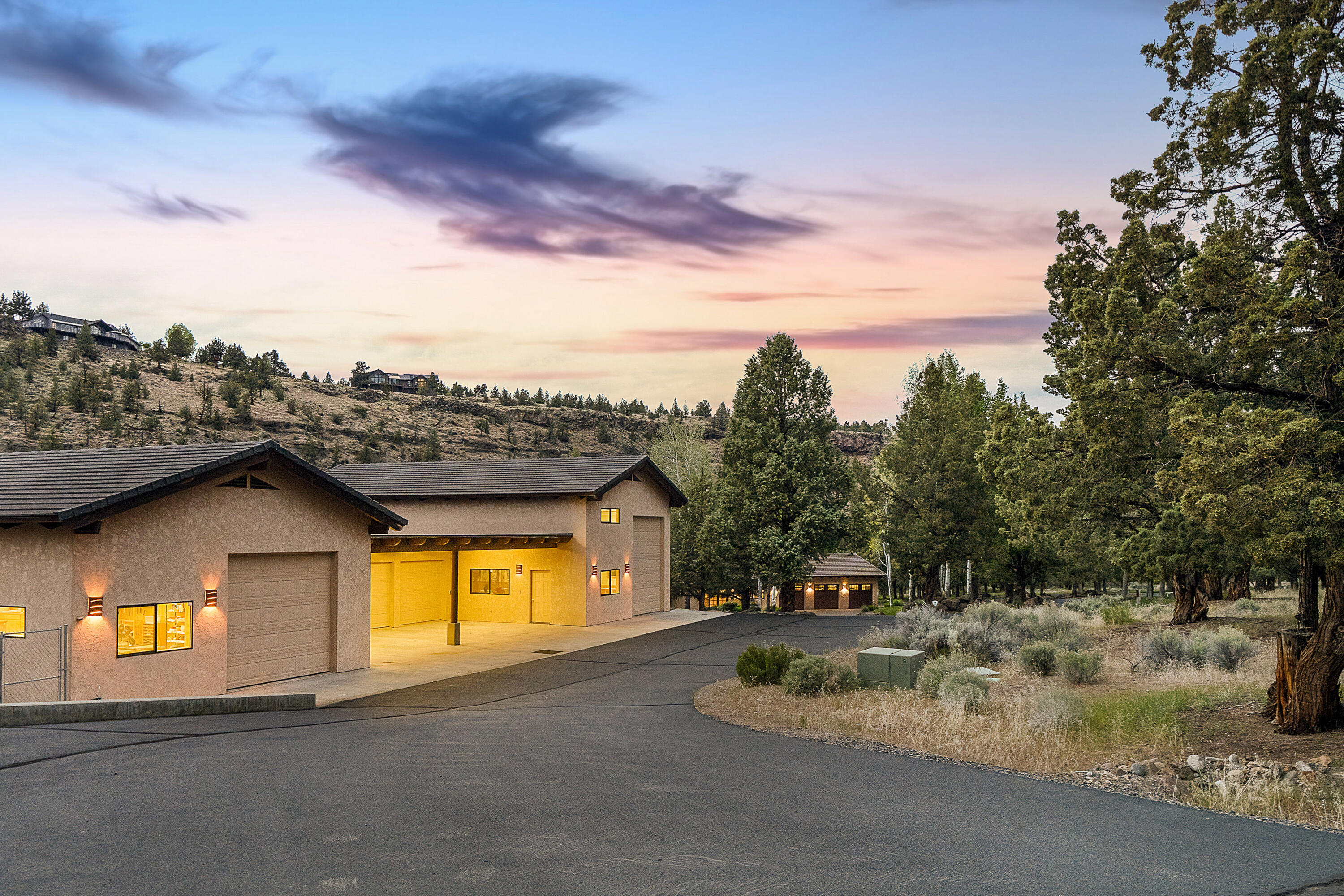 8050 NW Grubstake Way