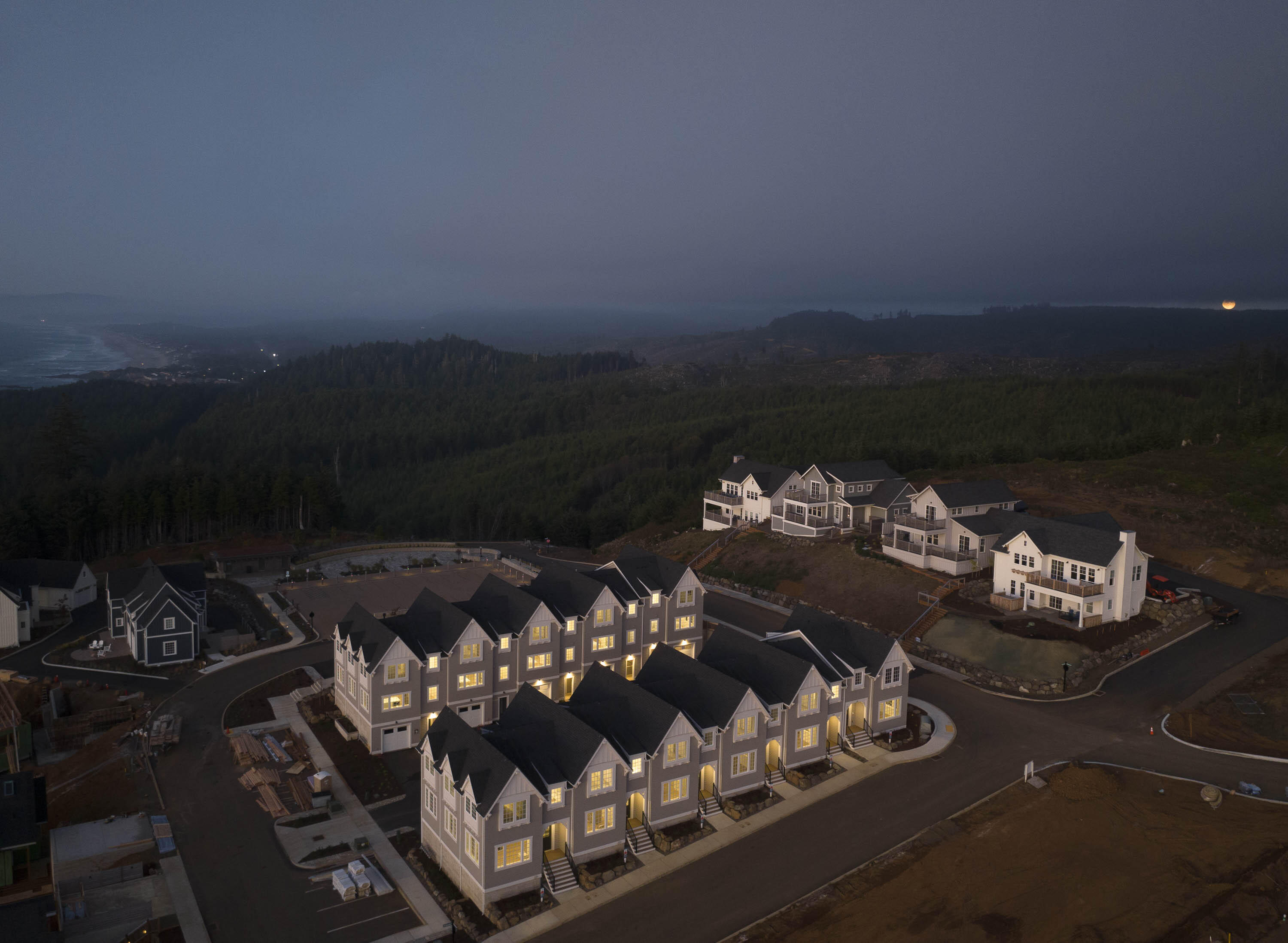 419 NE Moonwake Lane, 17