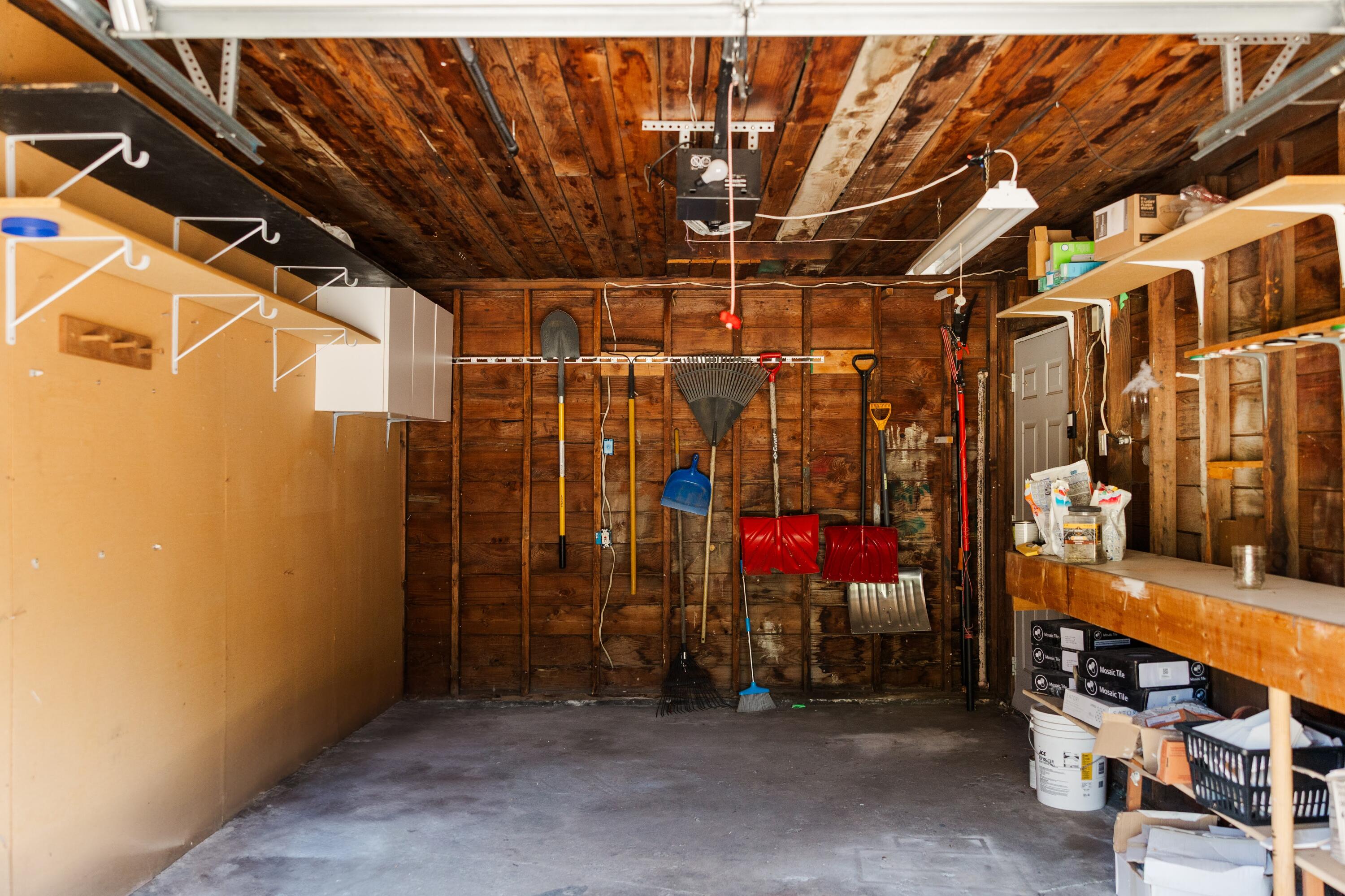 621 NW Delaware Avenue