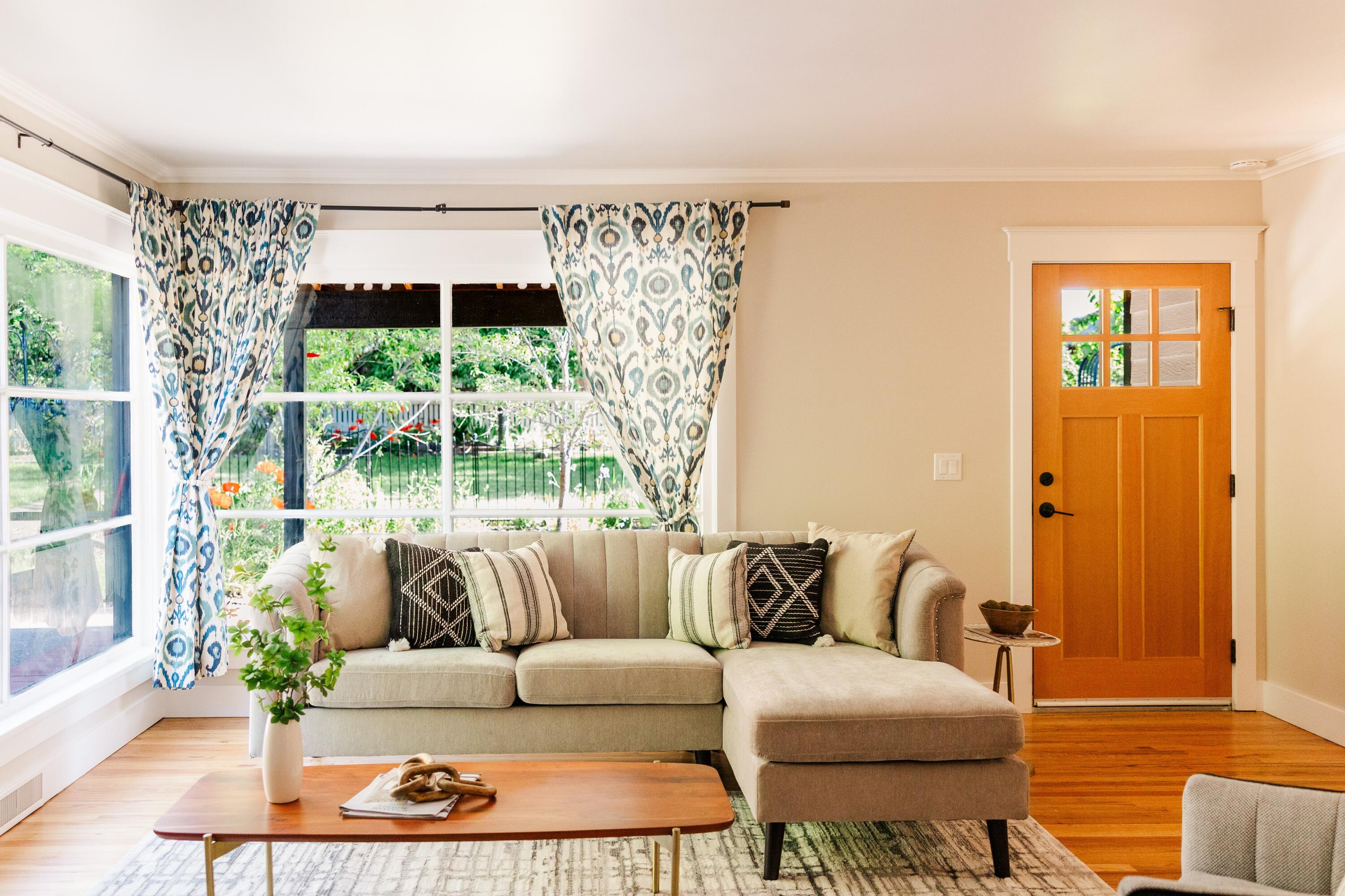 621 NW Delaware Avenue