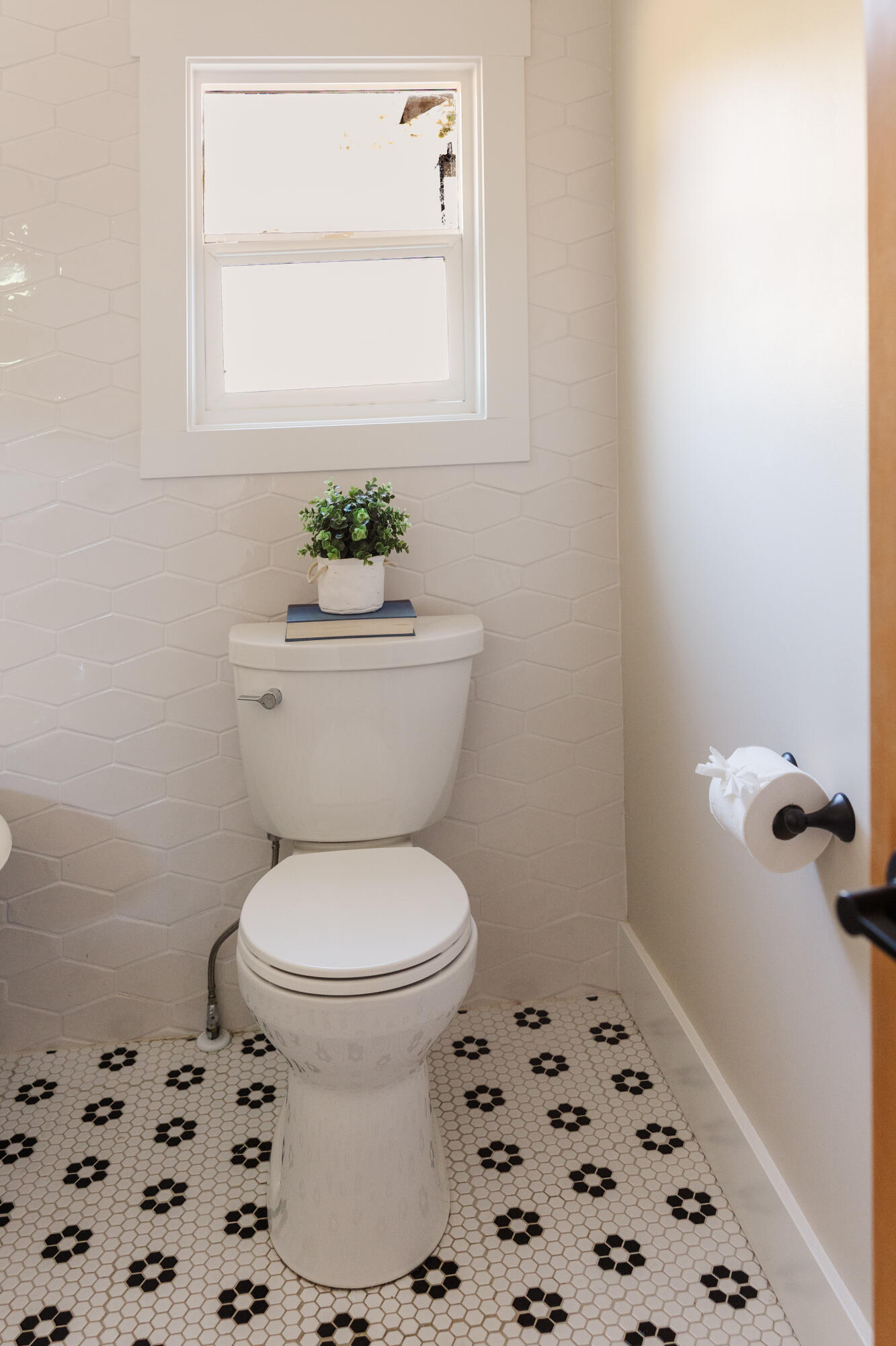 621 NW Delaware Avenue